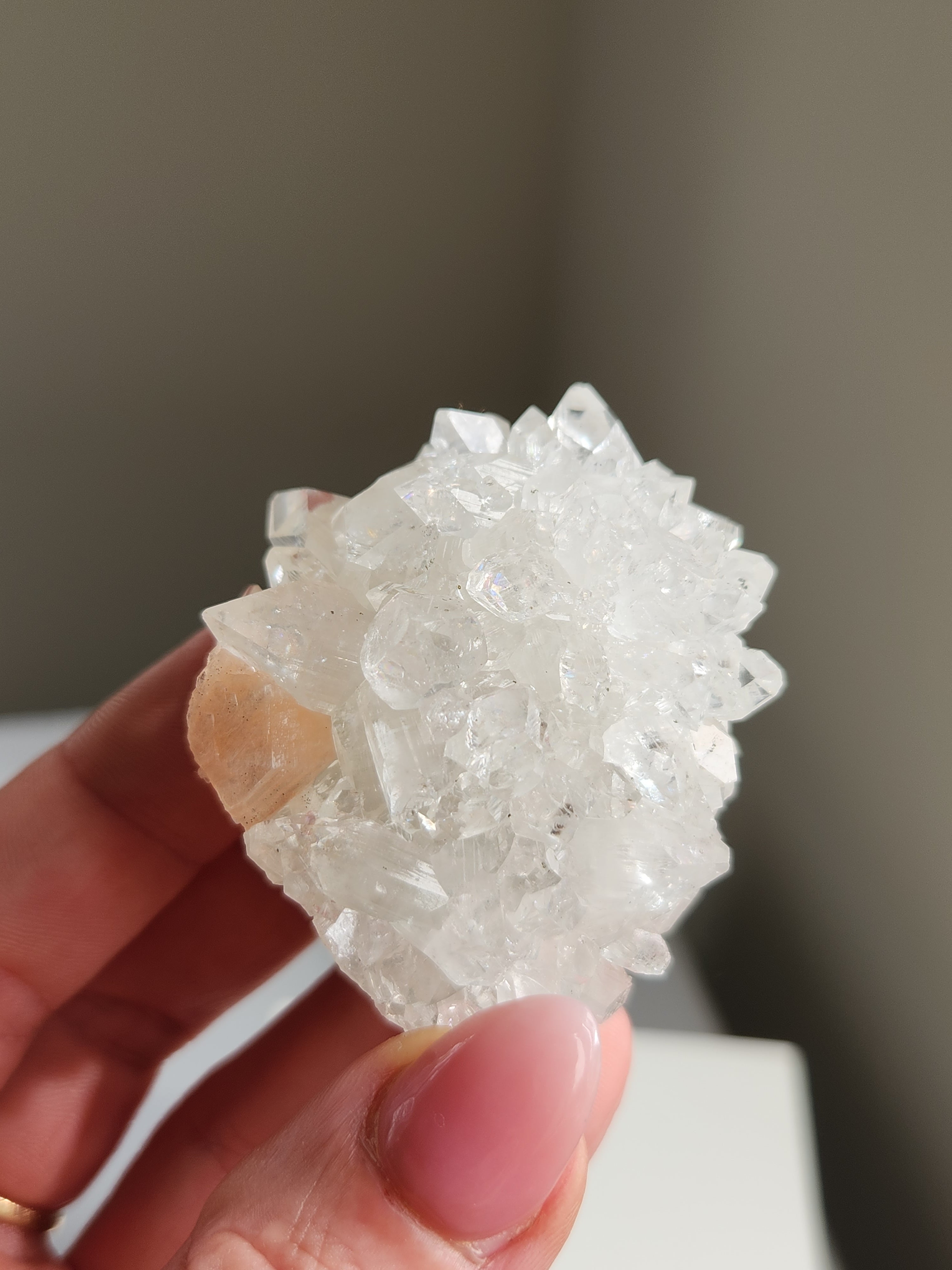 Apophyllite | 033