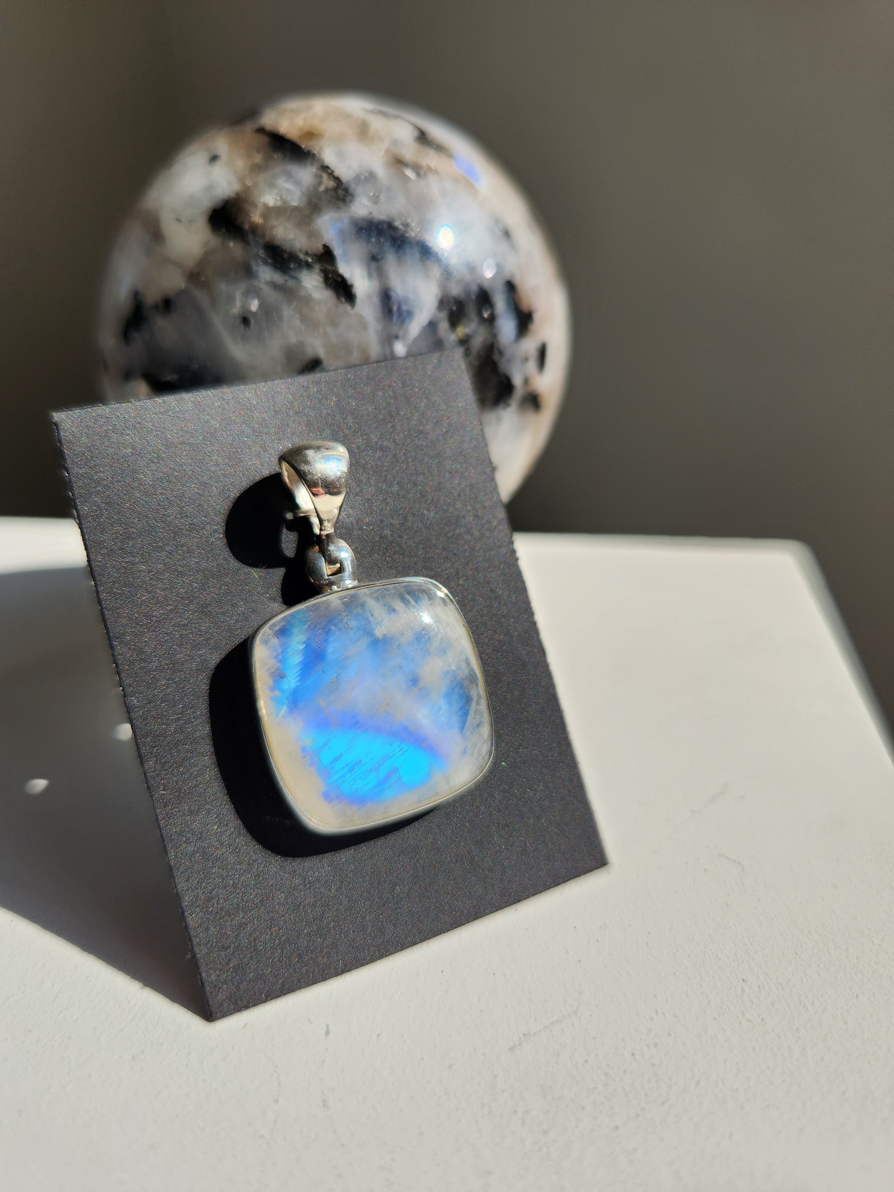Moonstone Necklace 008
