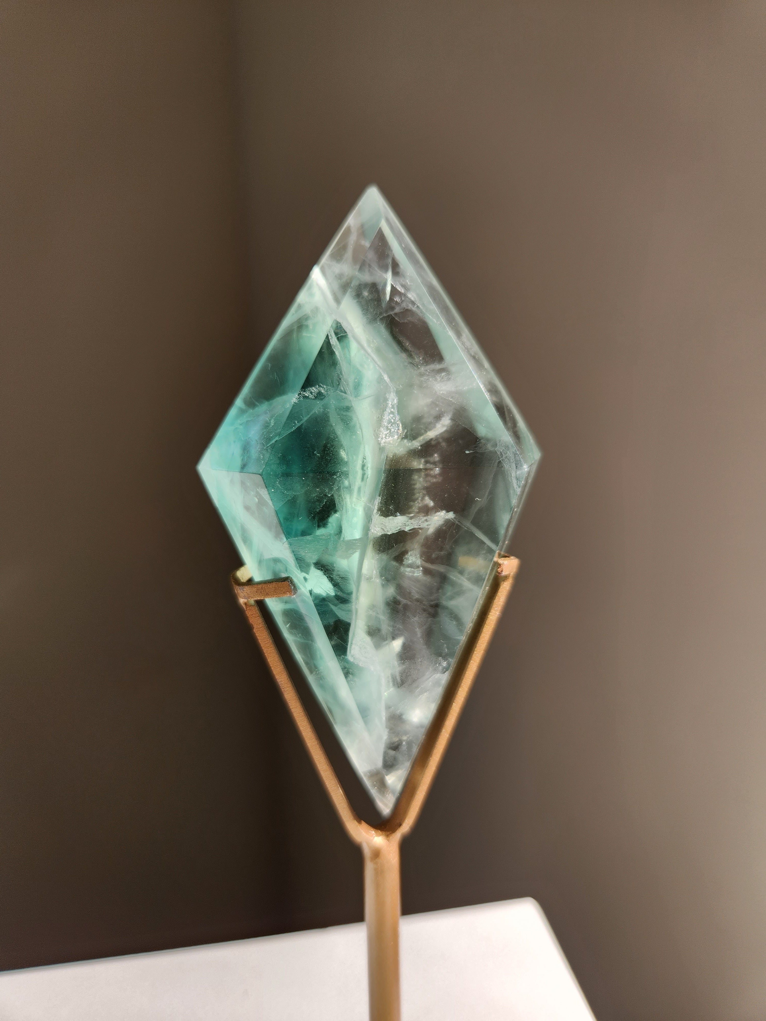 Fluorite Diamond 001
