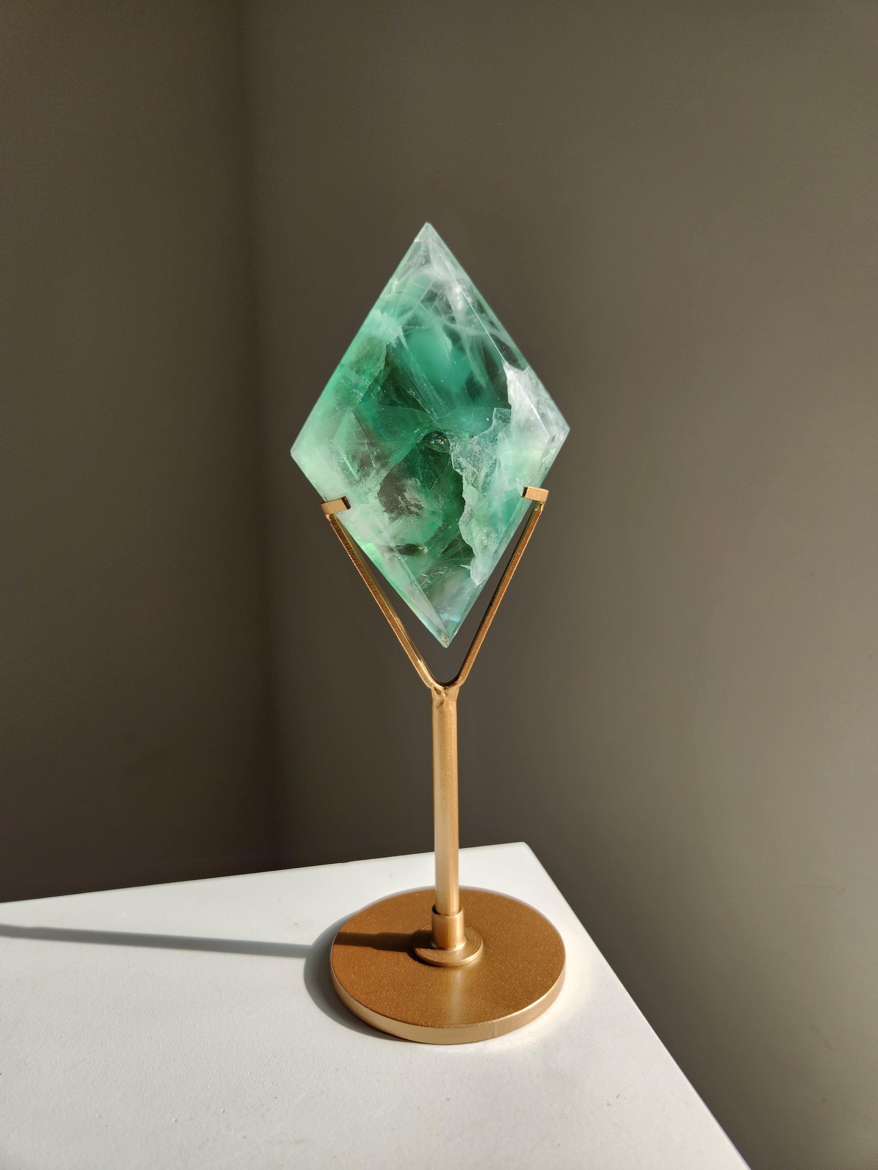 Fluorite Diamond 002