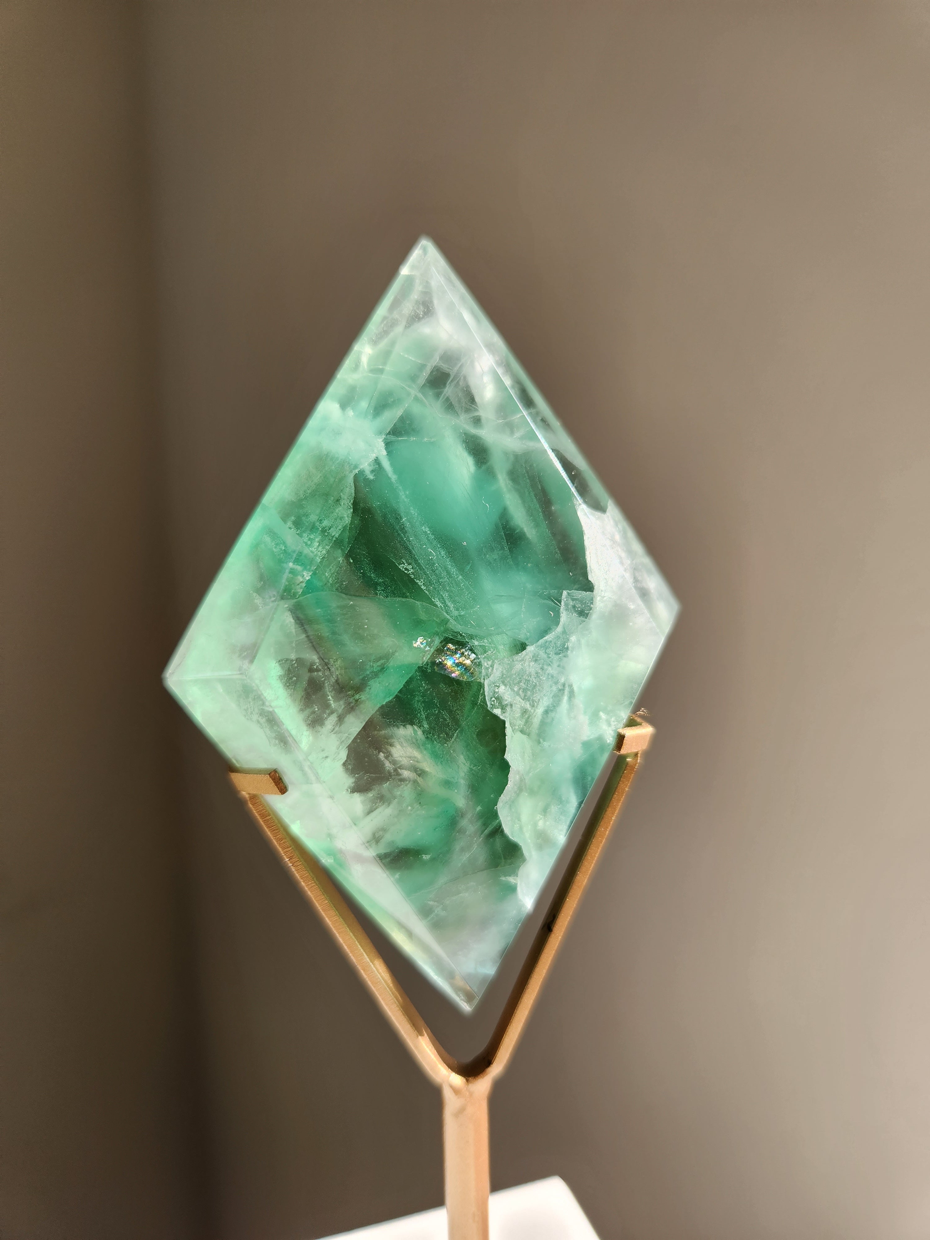 Fluorite Diamond 002