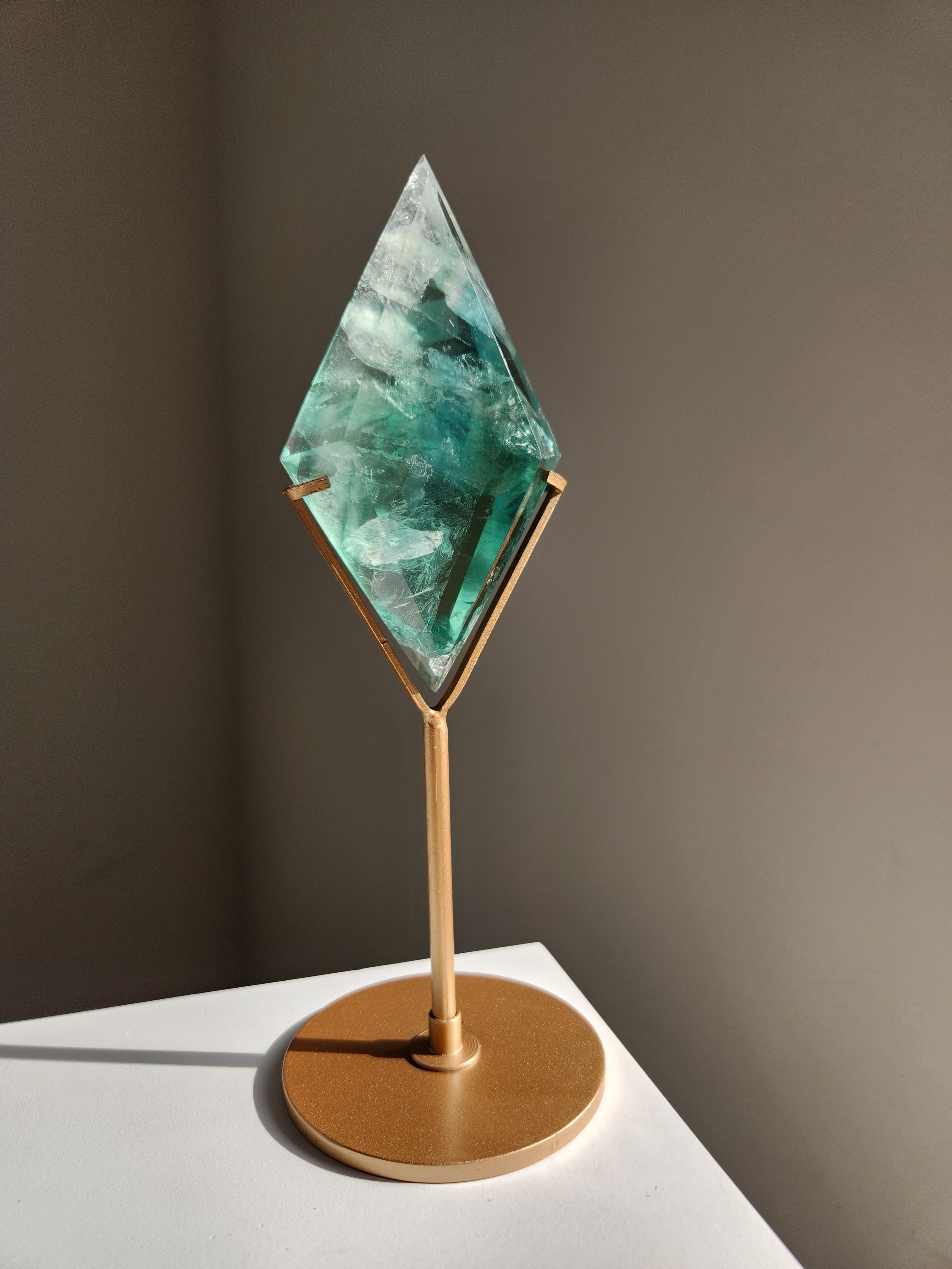 Fluorite Diamond 003