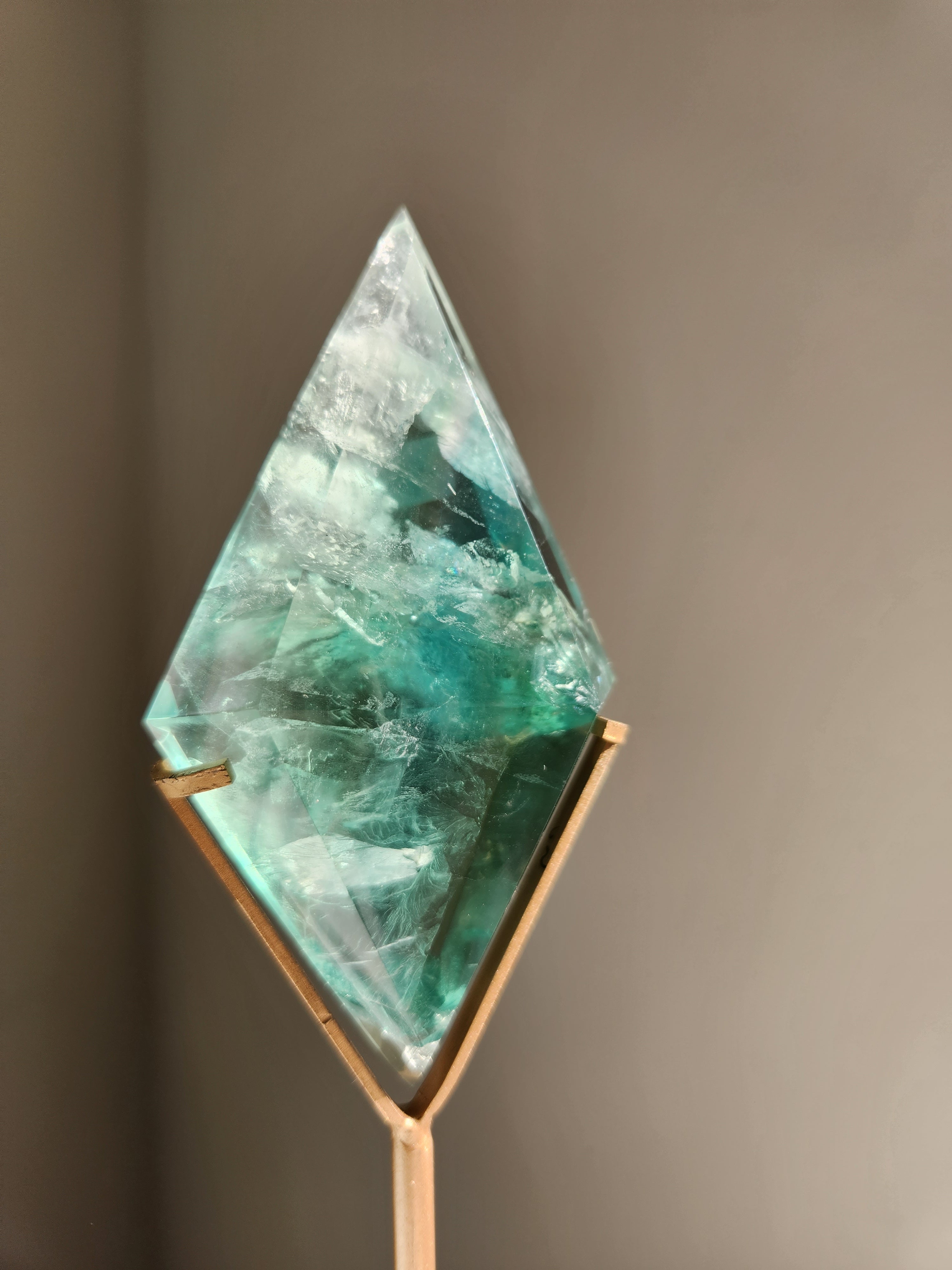Fluorite Diamond 003