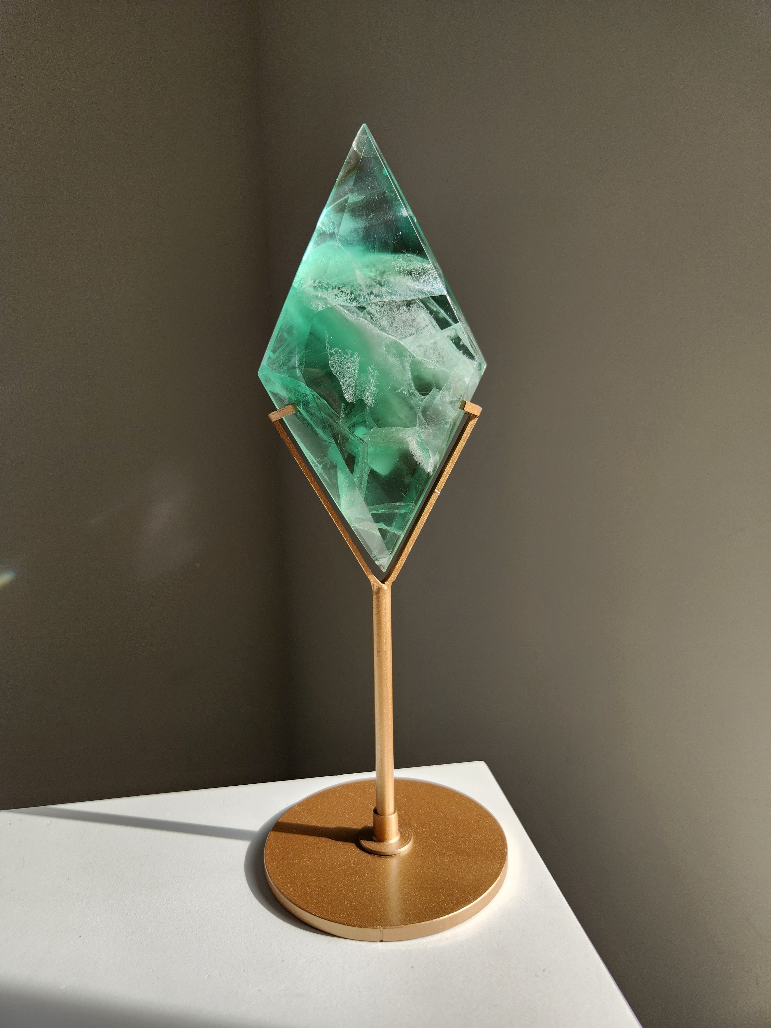 Fluorite Diamond 006