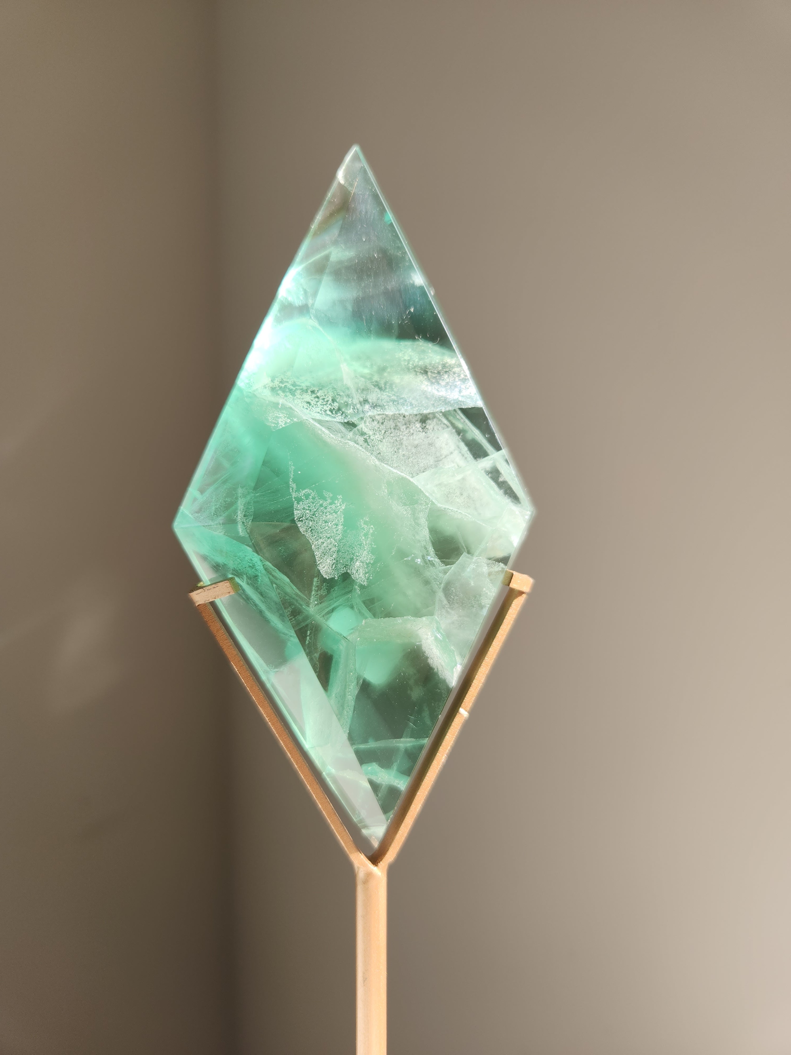 Fluorite Diamond 006
