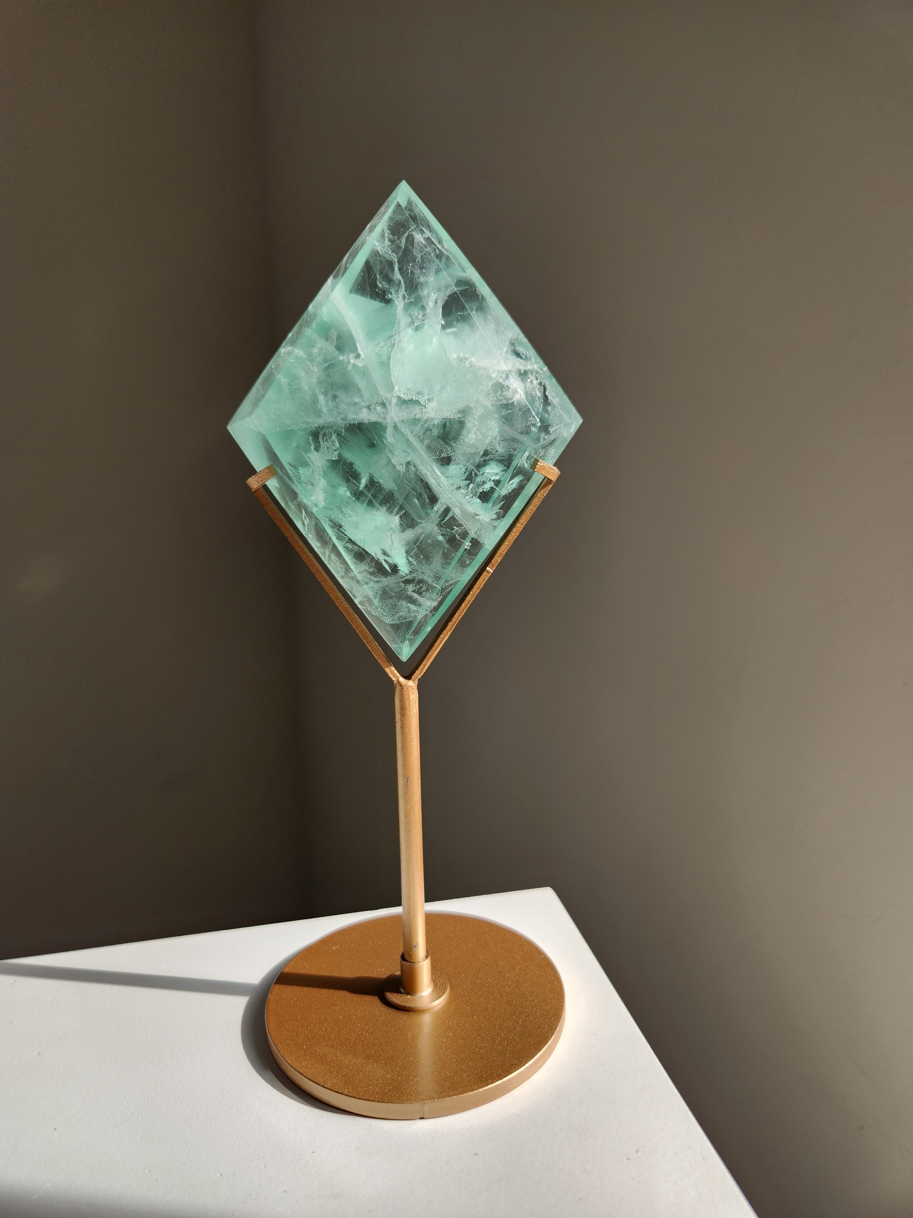 Fluorite Diamond 008