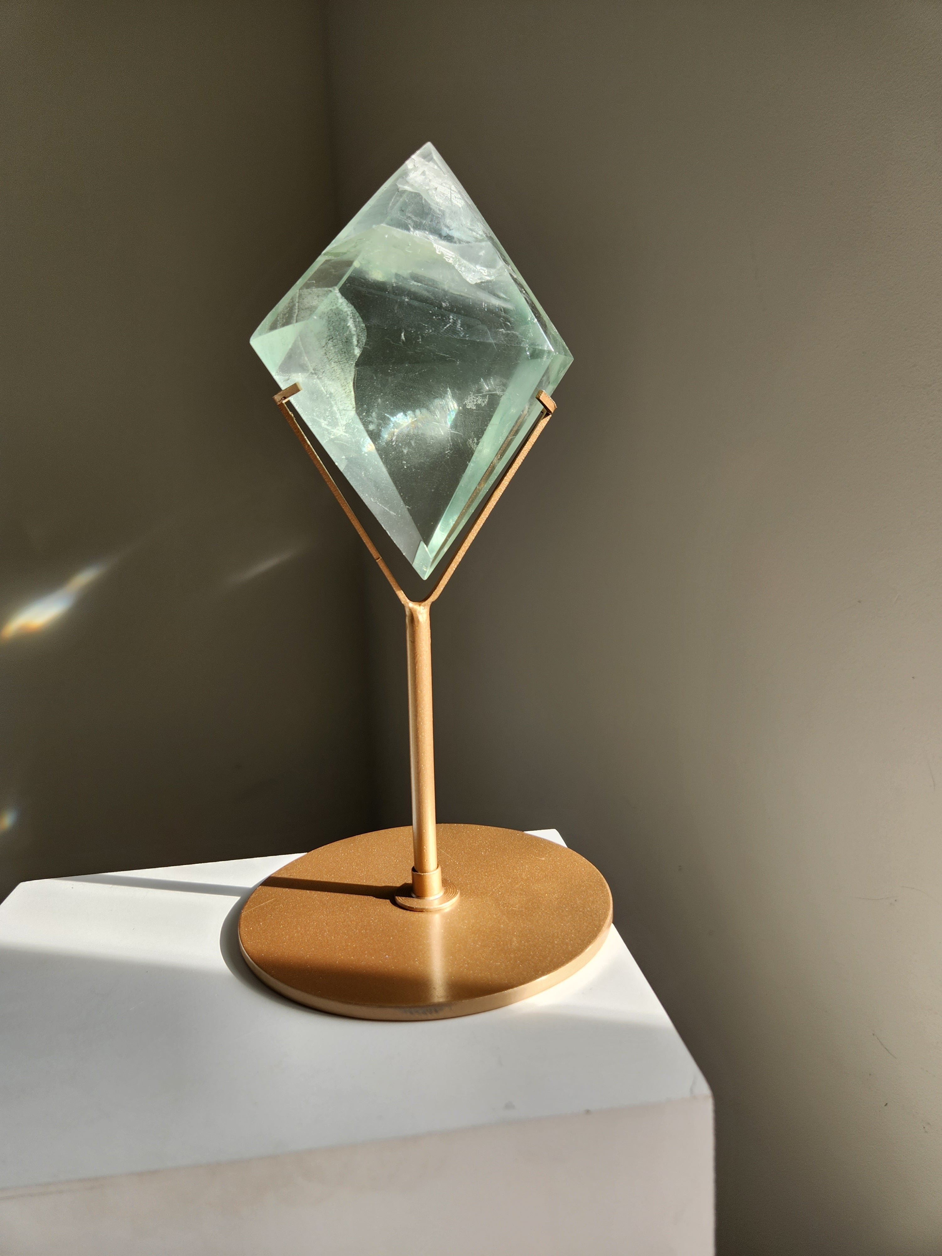 Fluorite Diamond 015