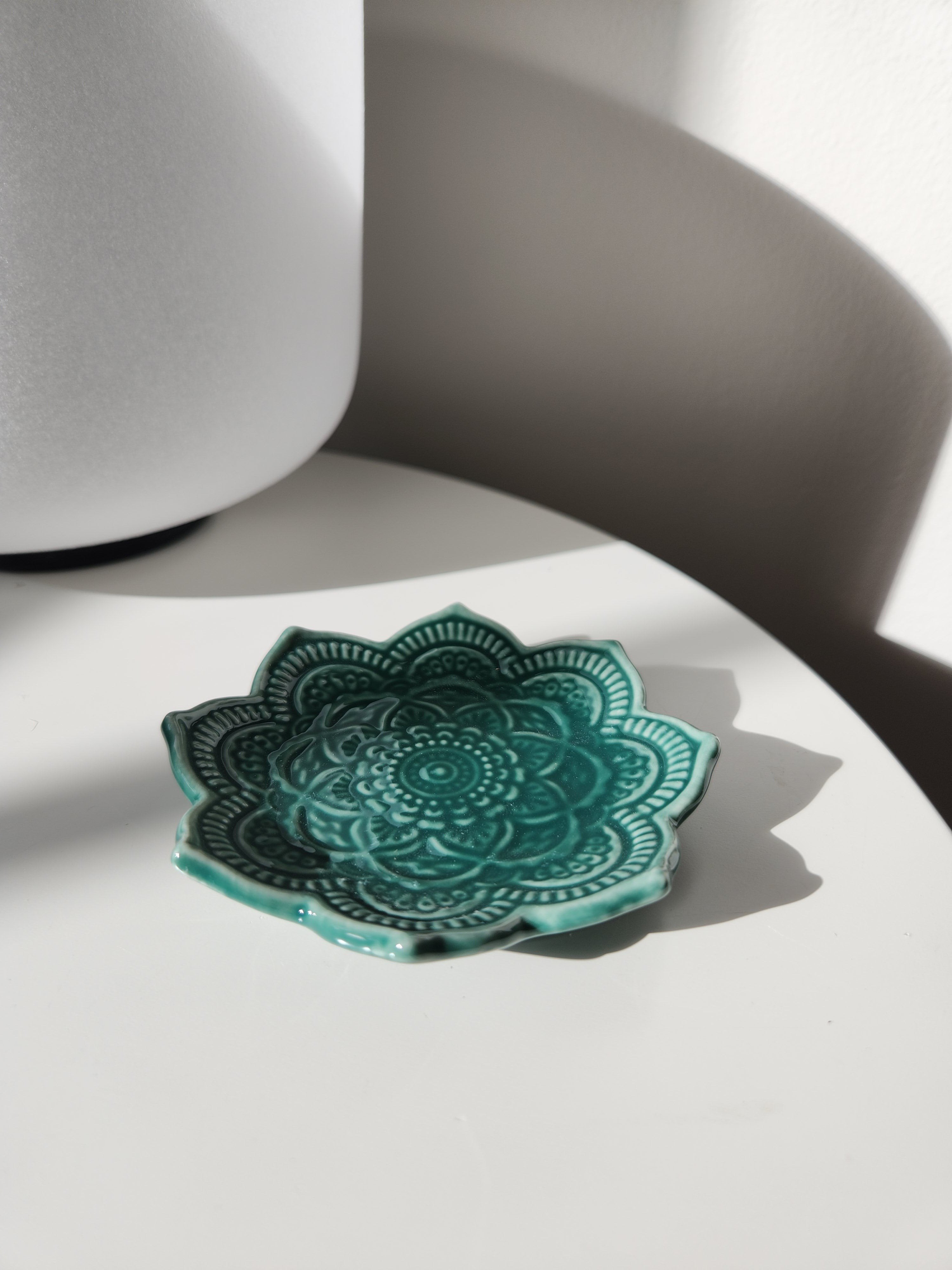 Teal Lotus Dish