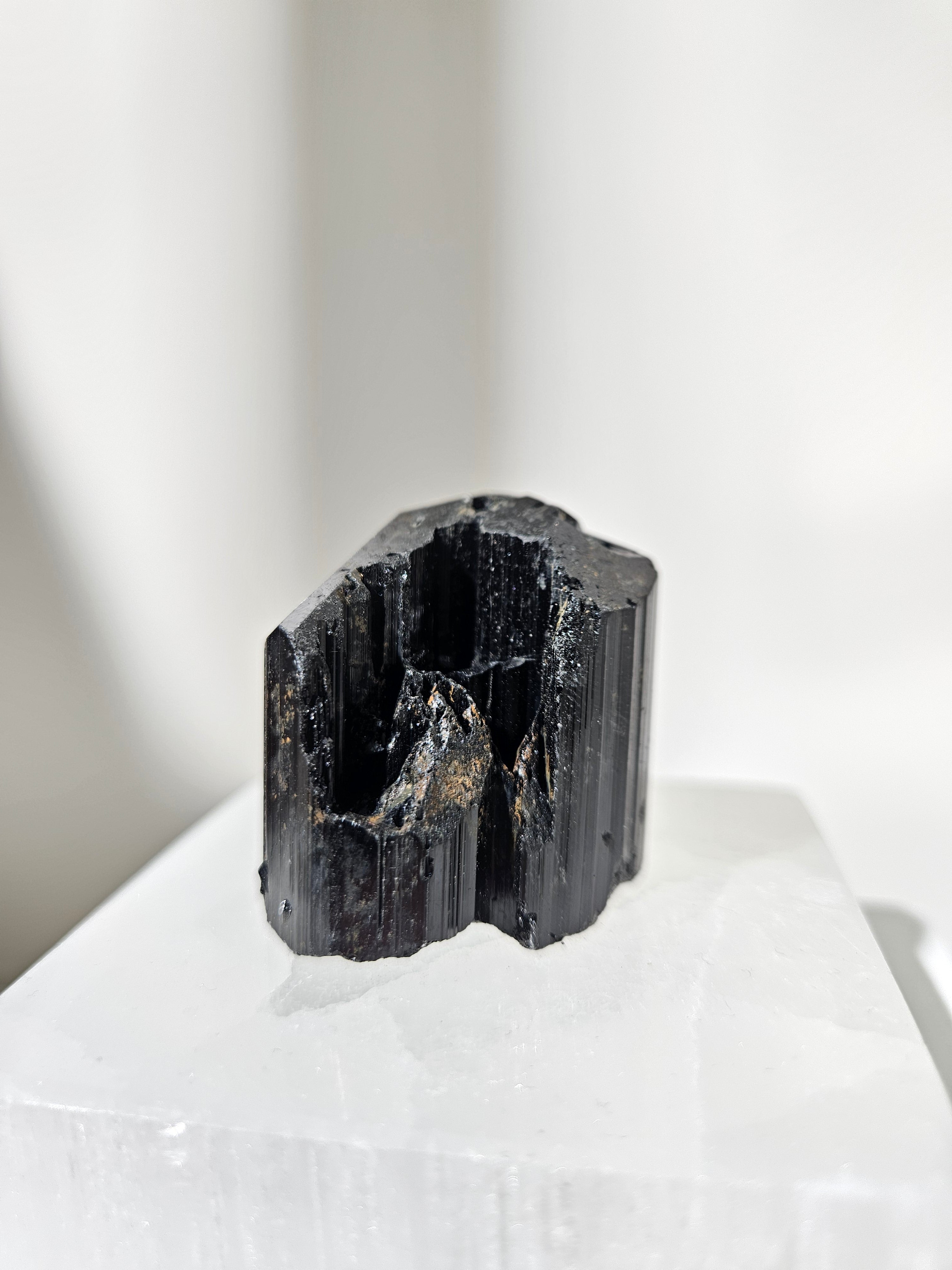 Black Tourmaline 005