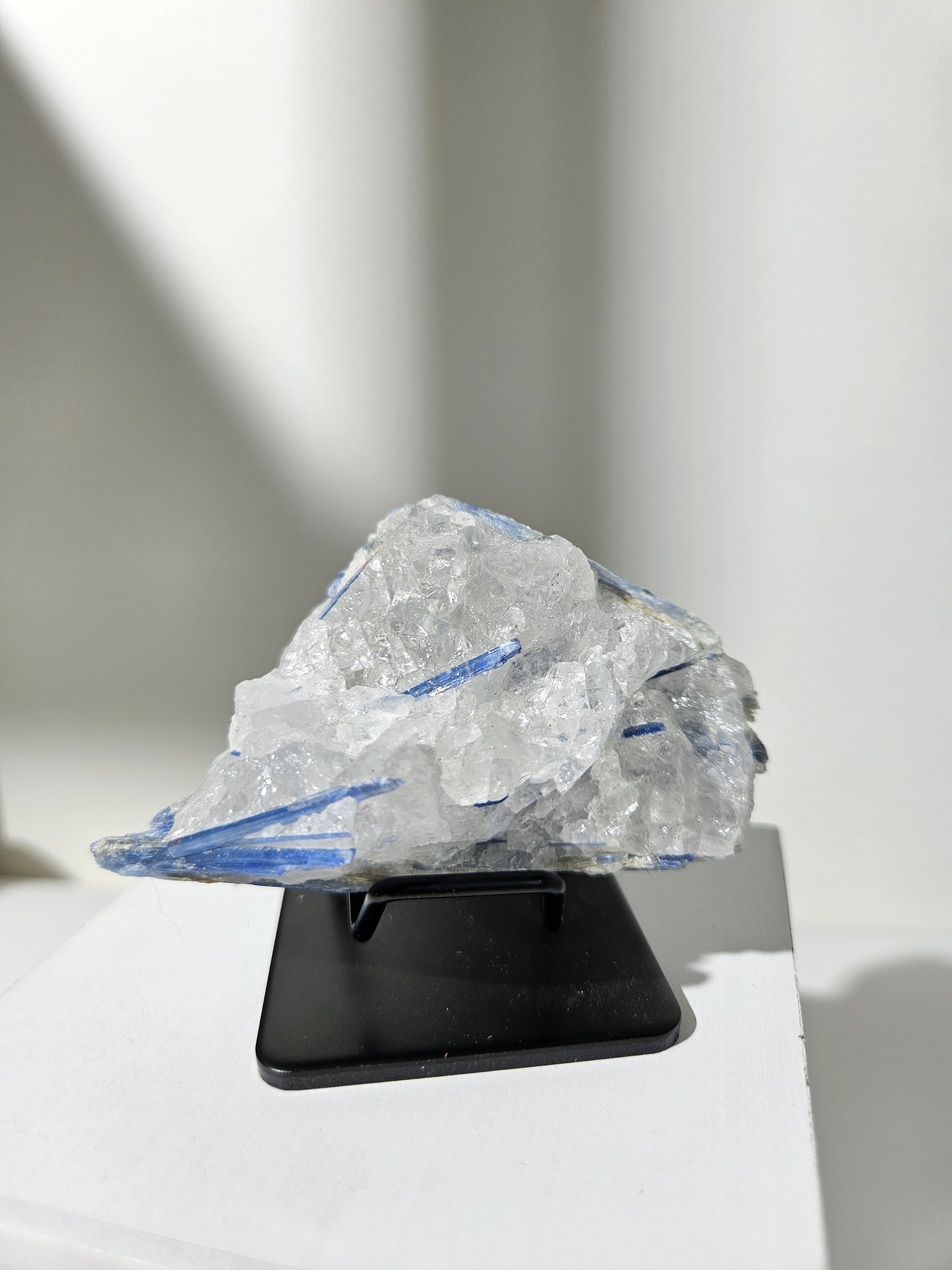 Raw Blue Kyanite 001