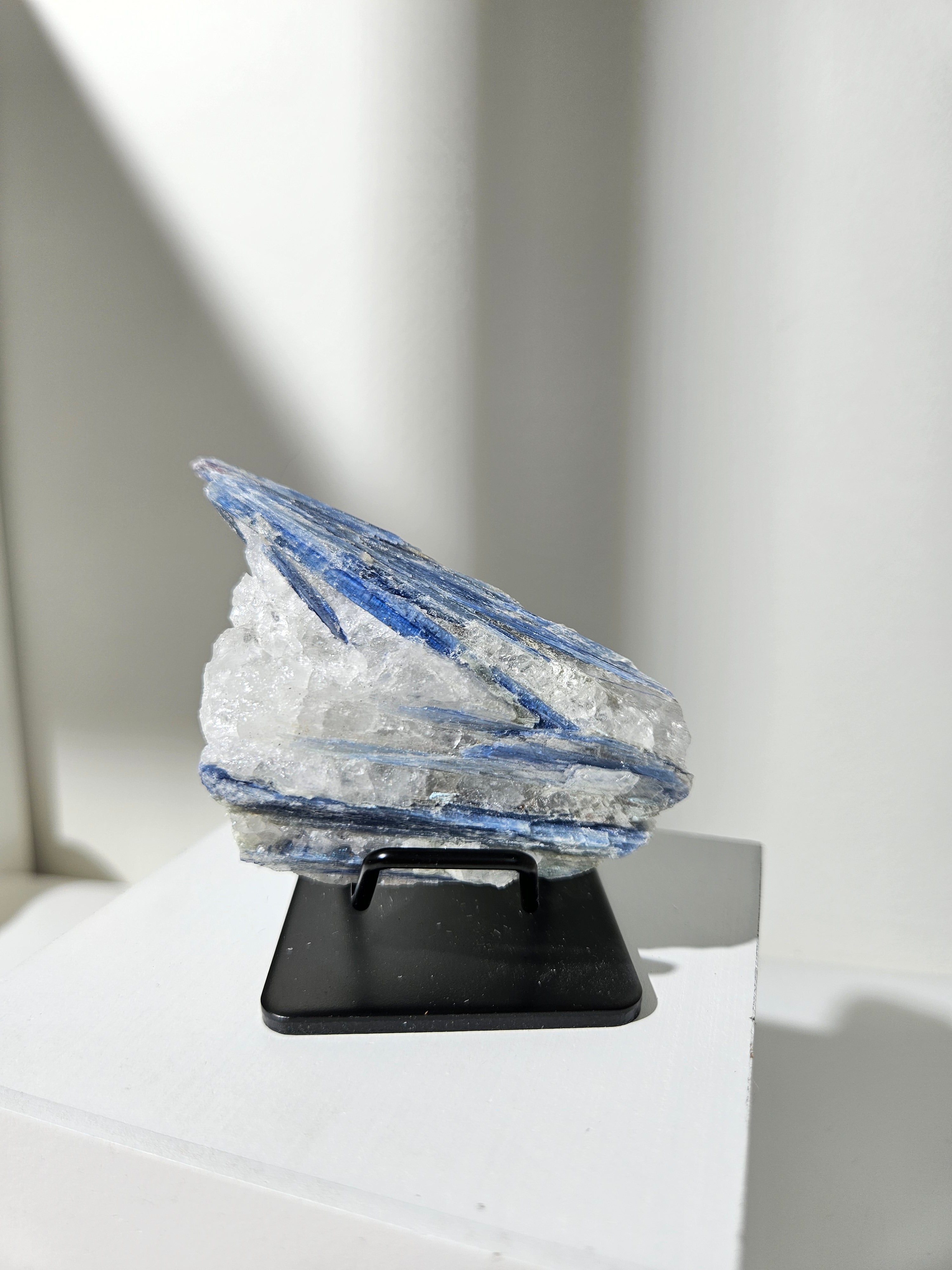 Raw Blue Kyanite 001