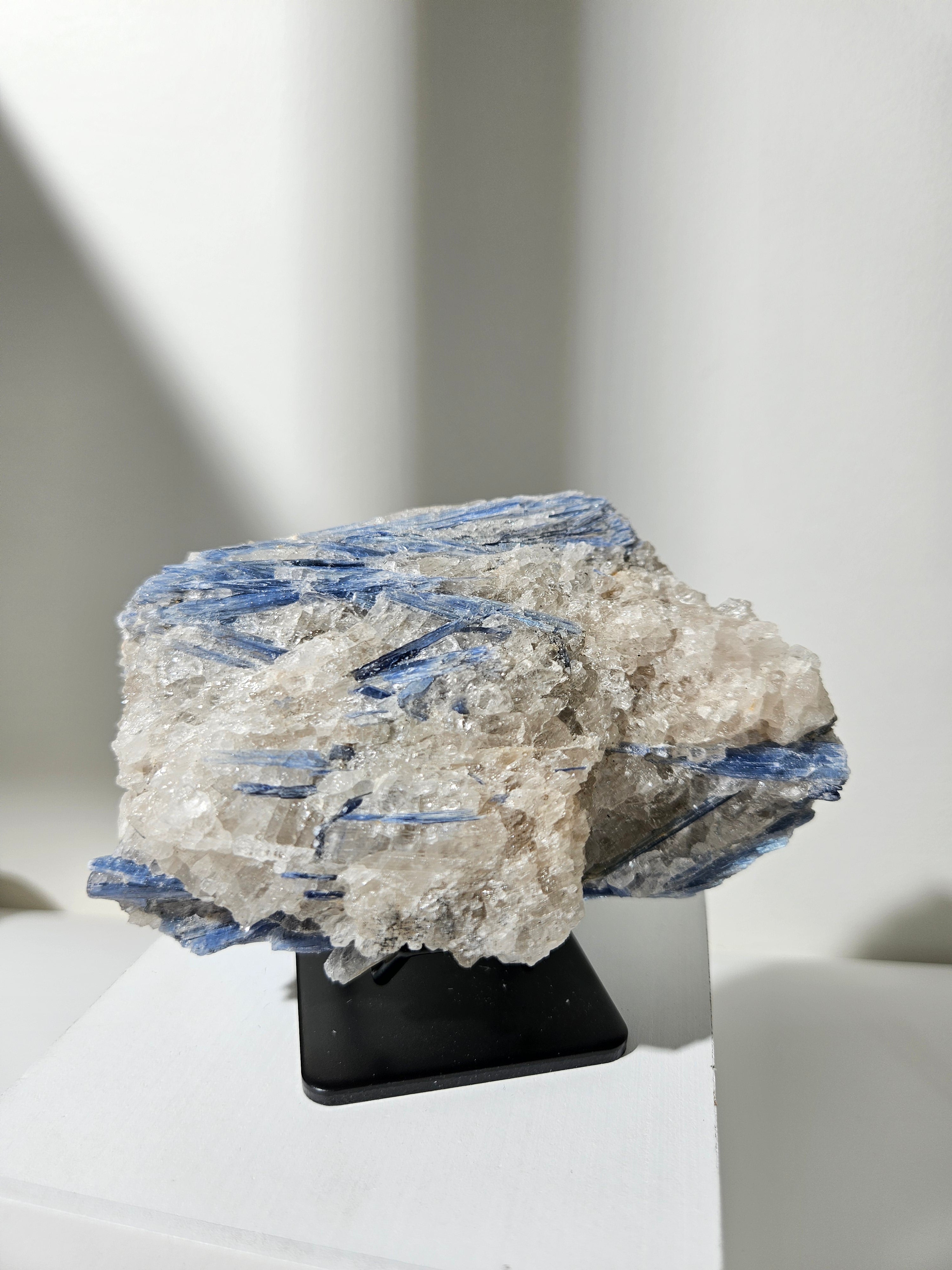 Raw Blue Kyanite 003