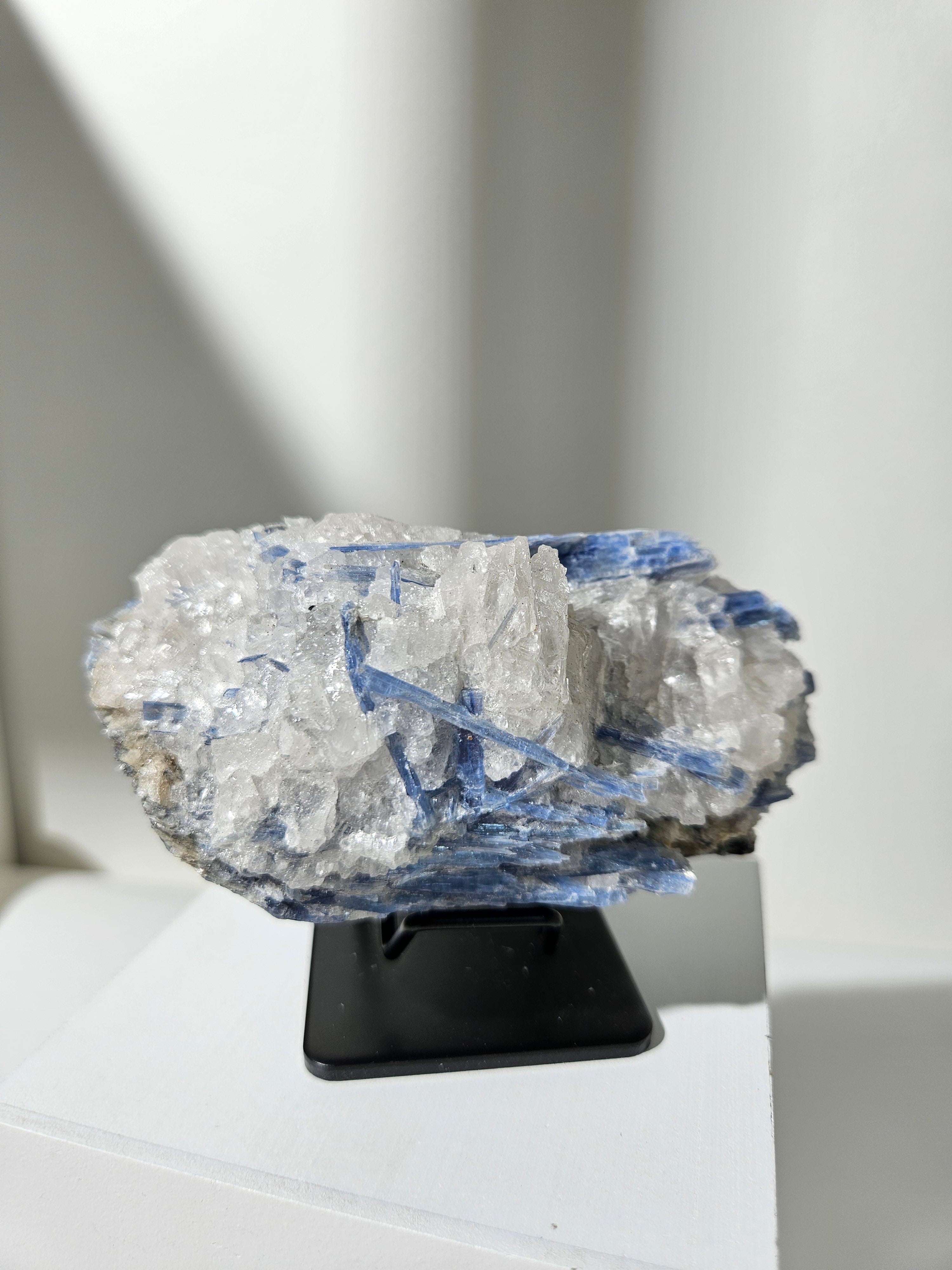 Raw Blue Kyanite 004