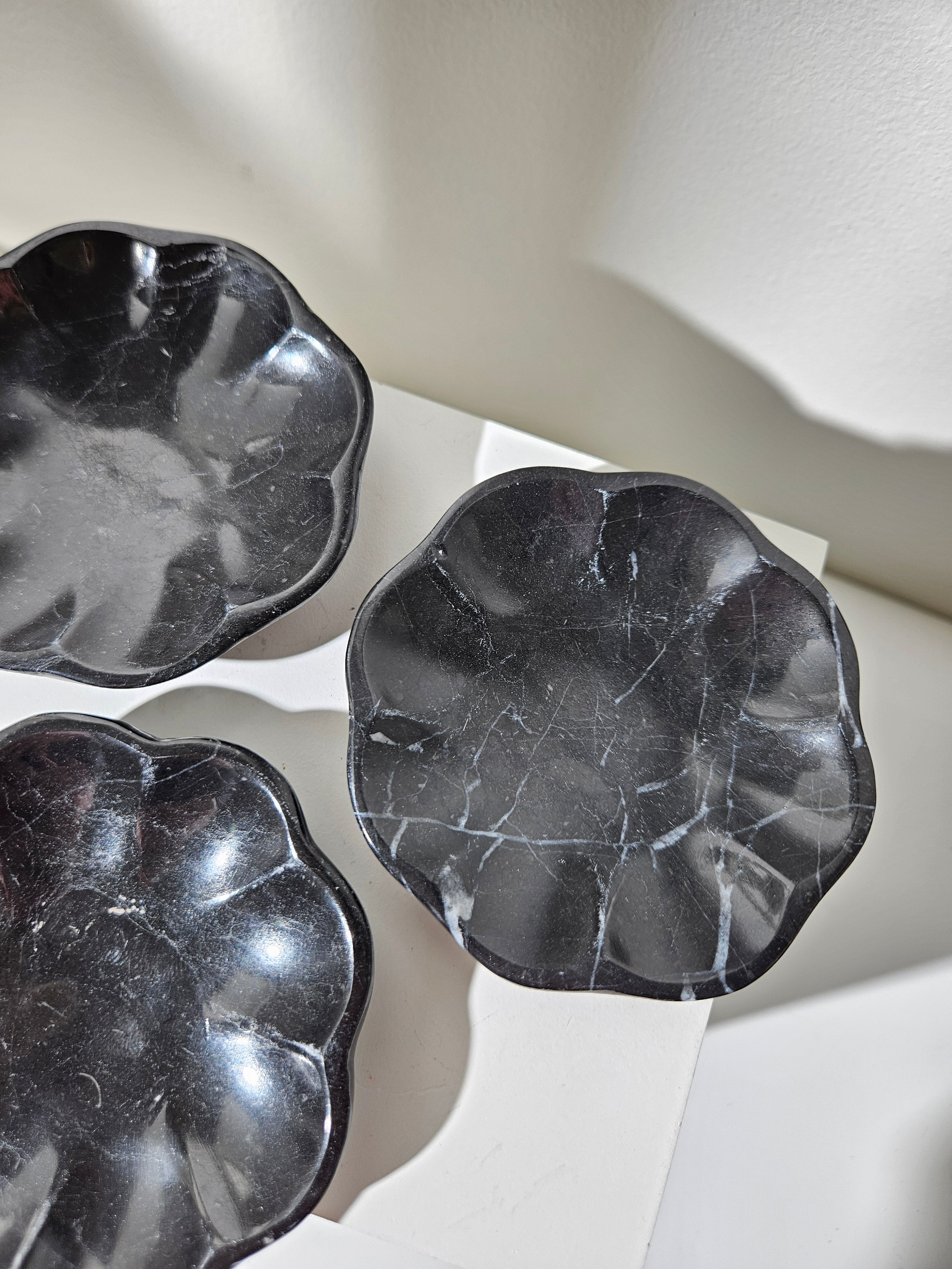 Black Marble Scalloped Dish
