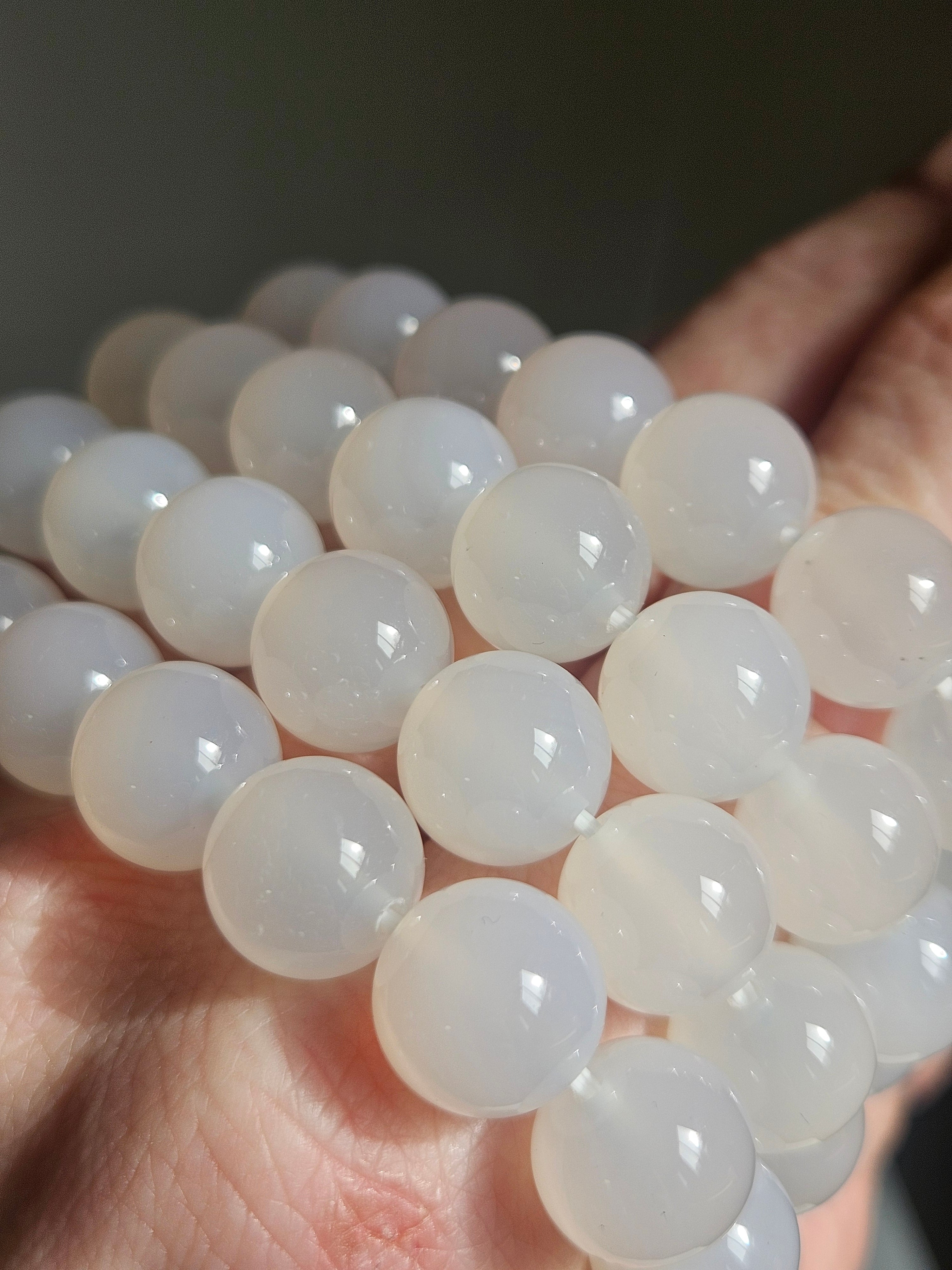 White Agate bracelet | 12mm