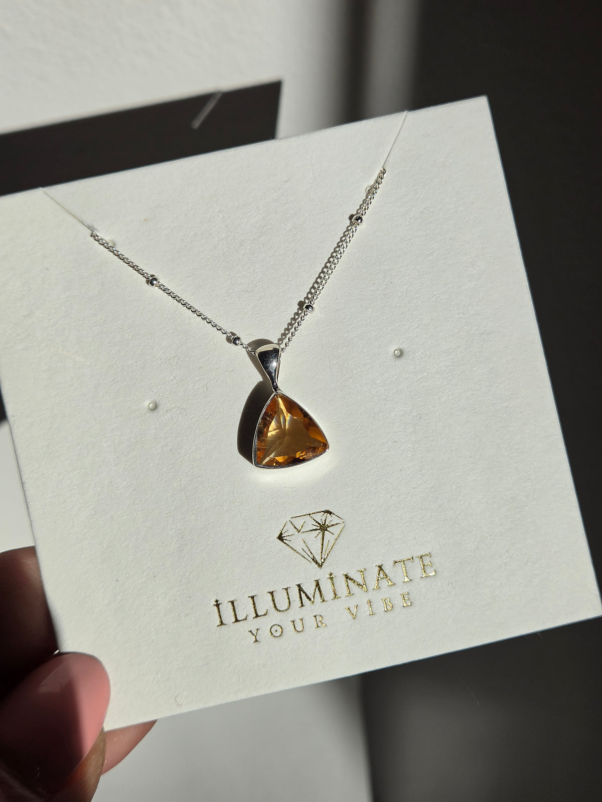 Citrine Trillion Necklace | silver 050