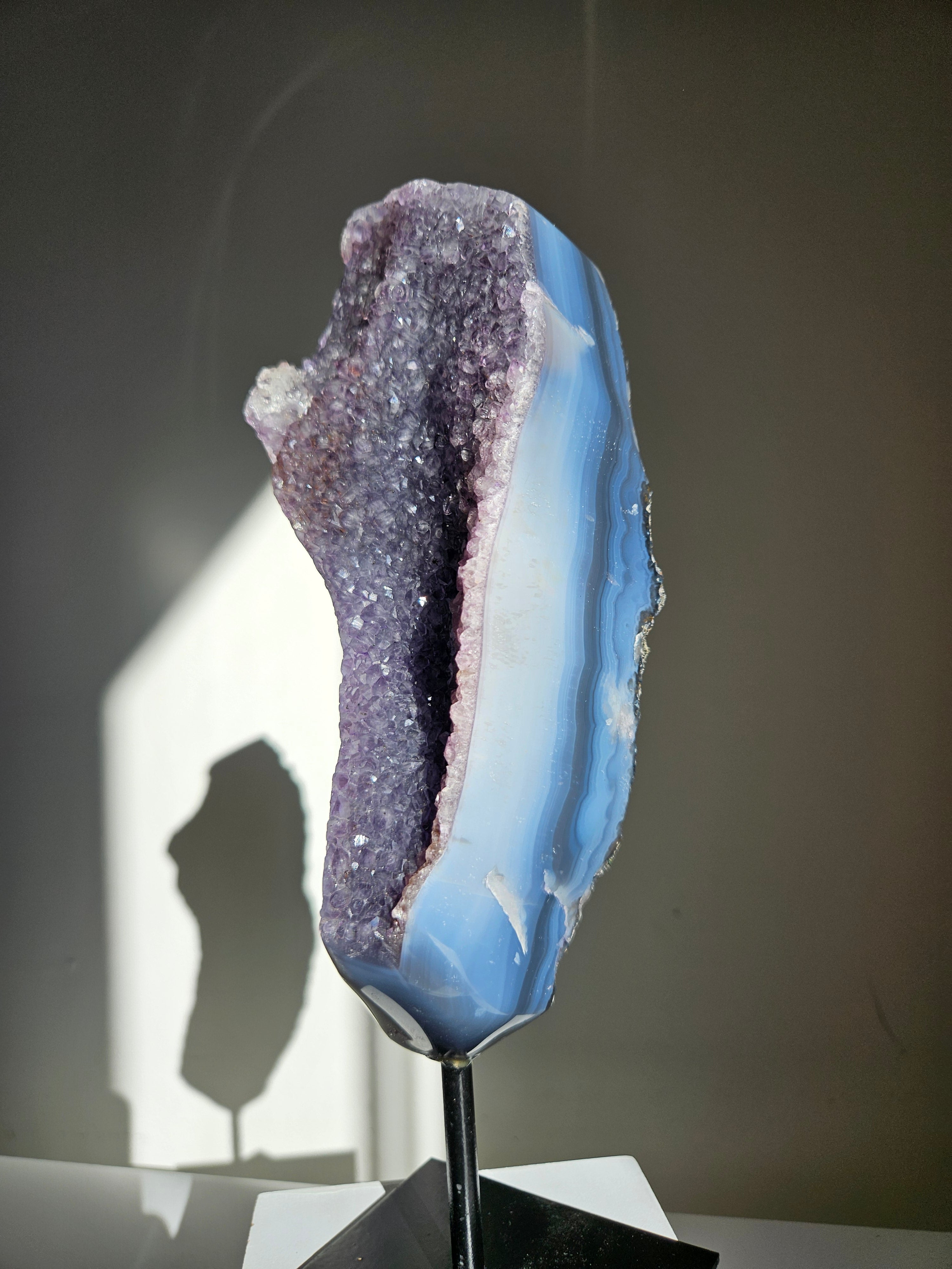 Agate x Amethyst on Stand 003