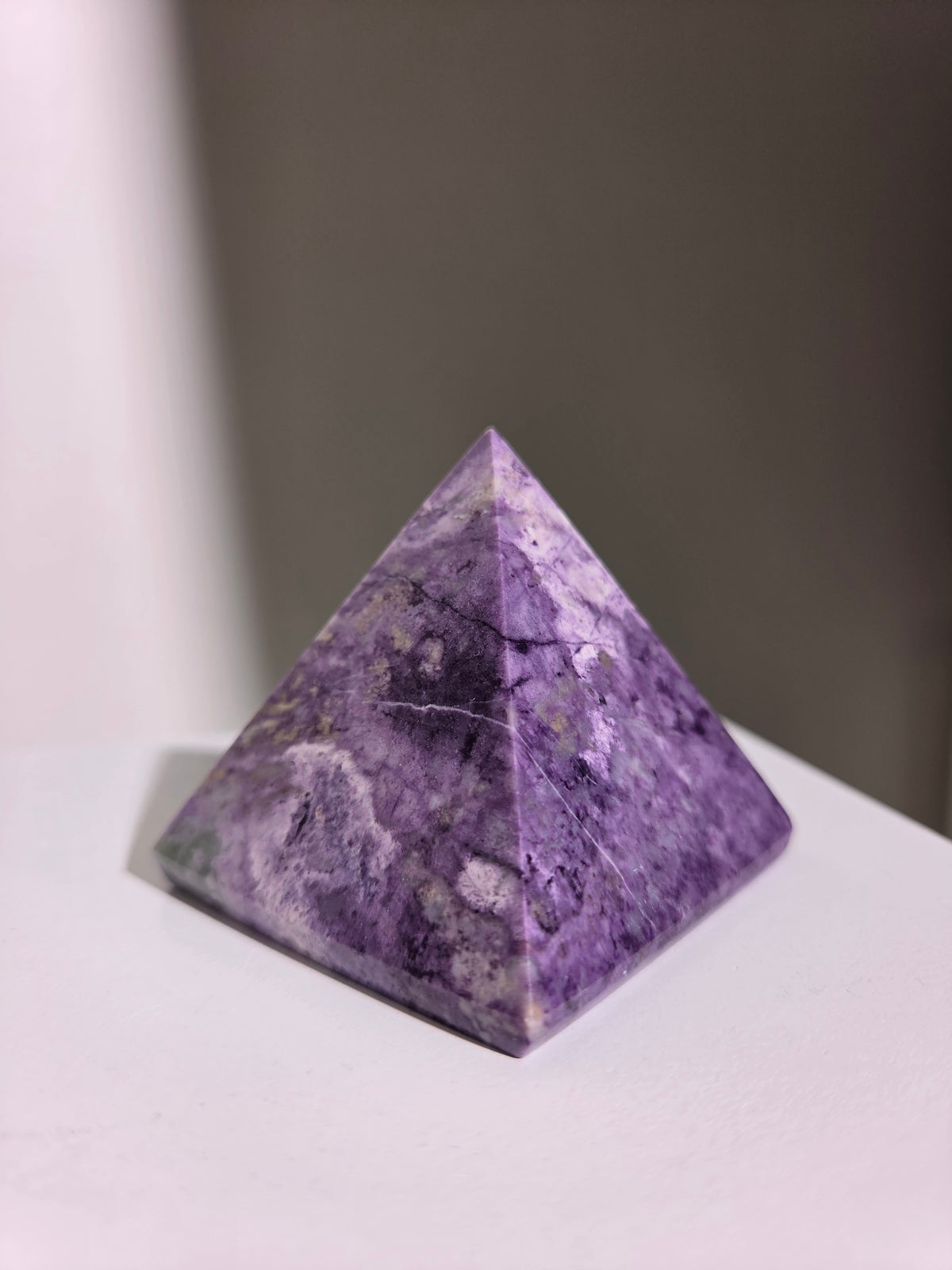 Bolivianite Pyramid 003