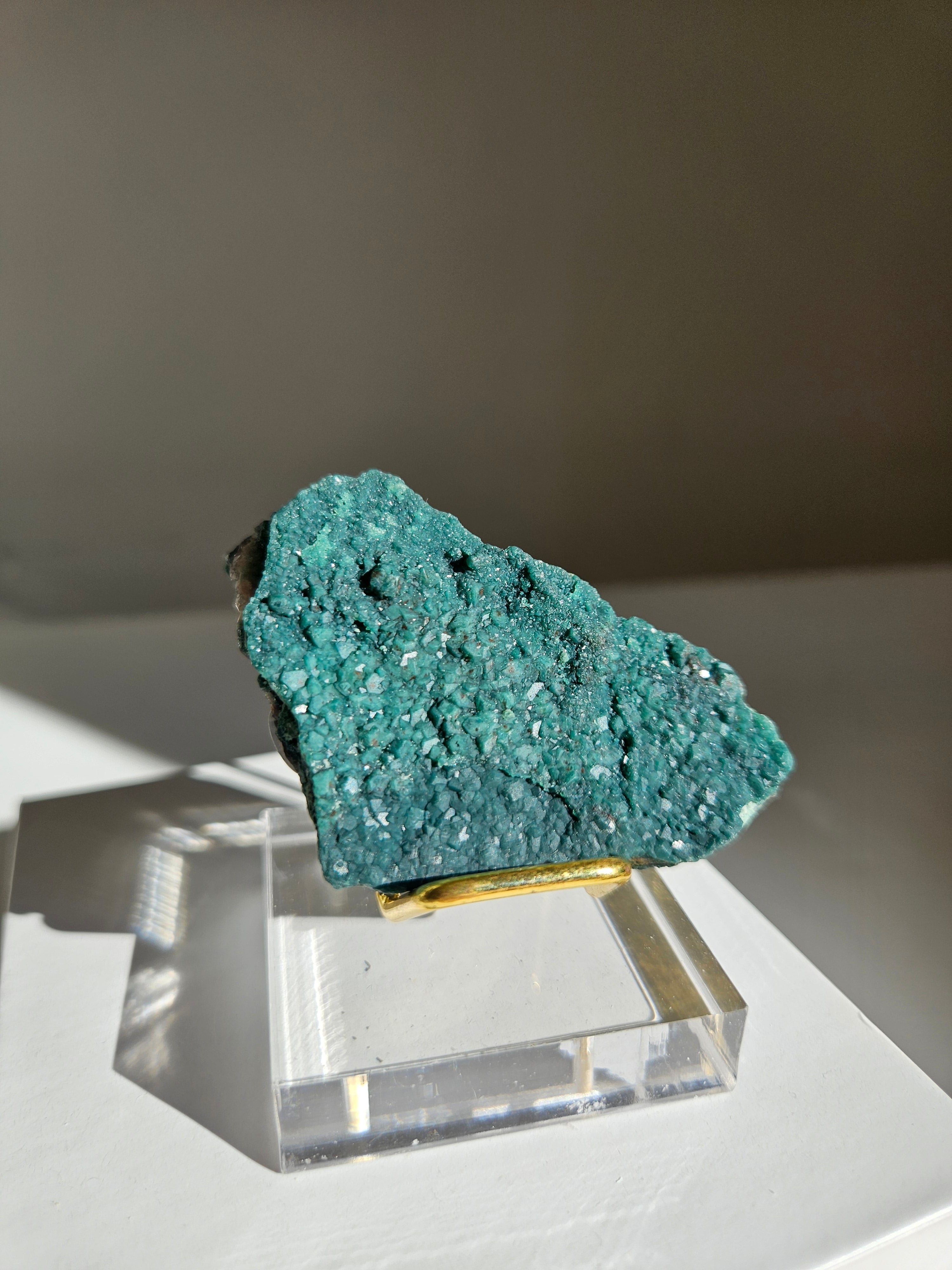 Marshy Green Apophyllite 003