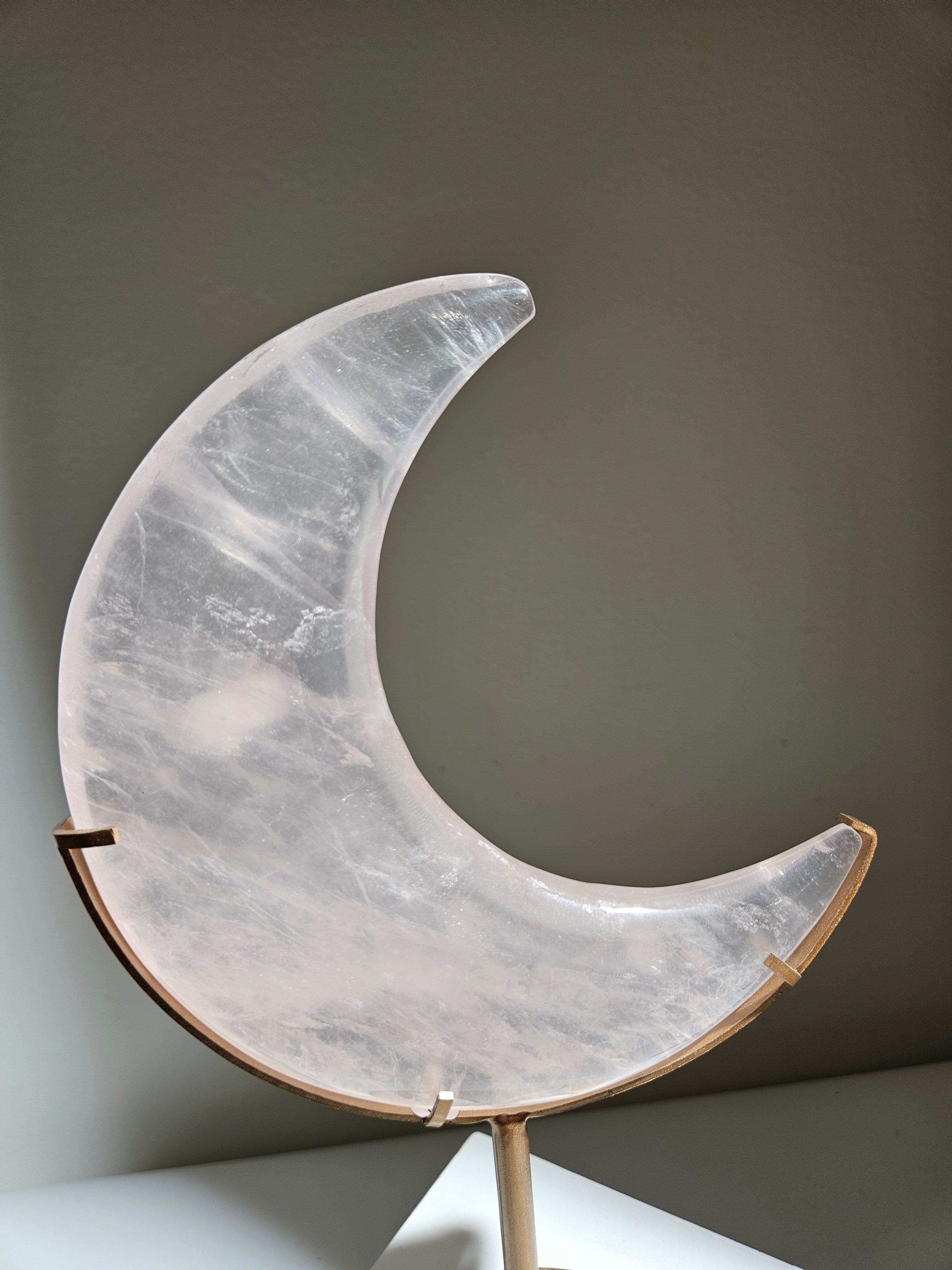 Rose Quartz Moon on Stand 001