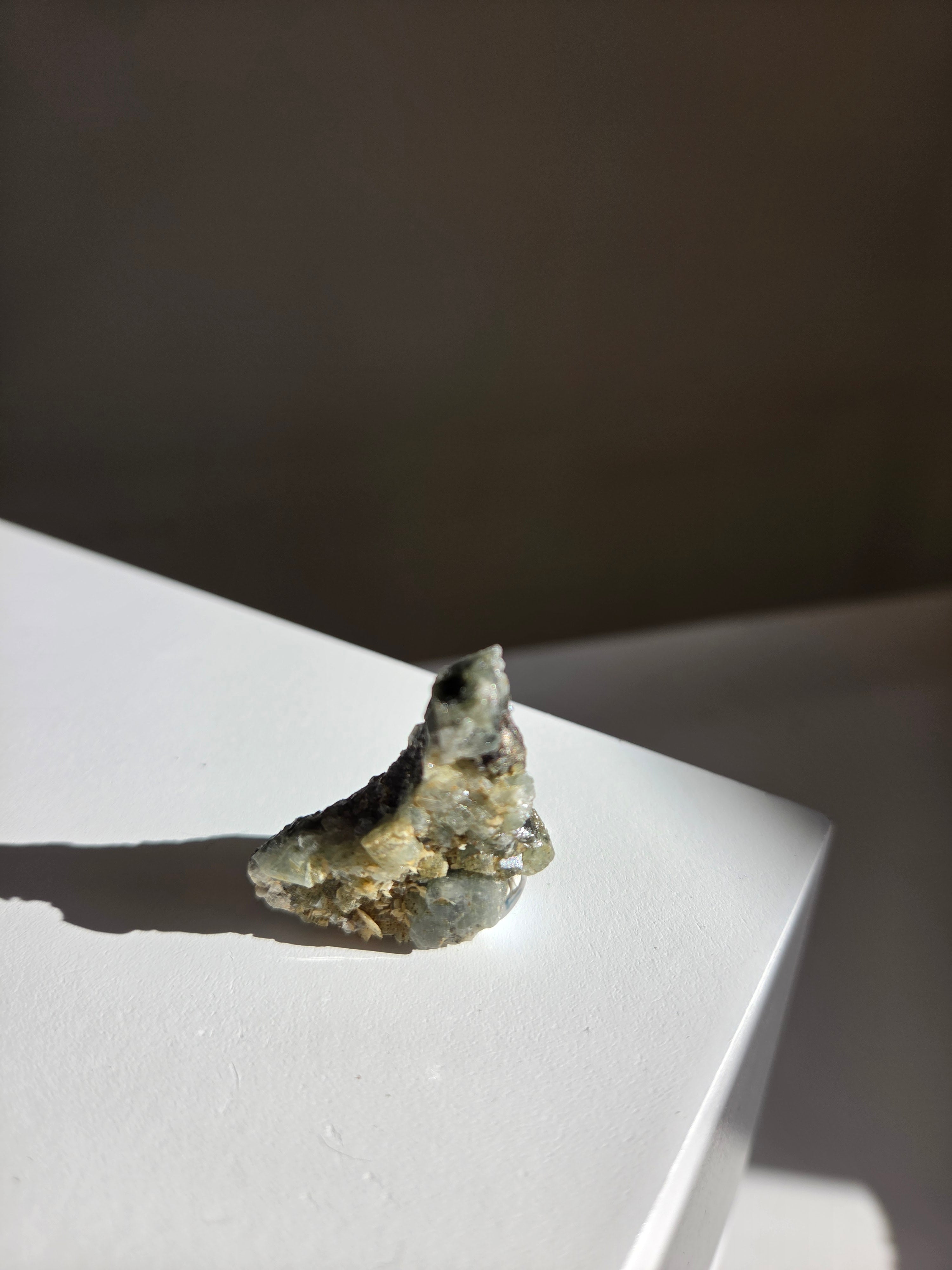 Hematite x Green Apatite 005