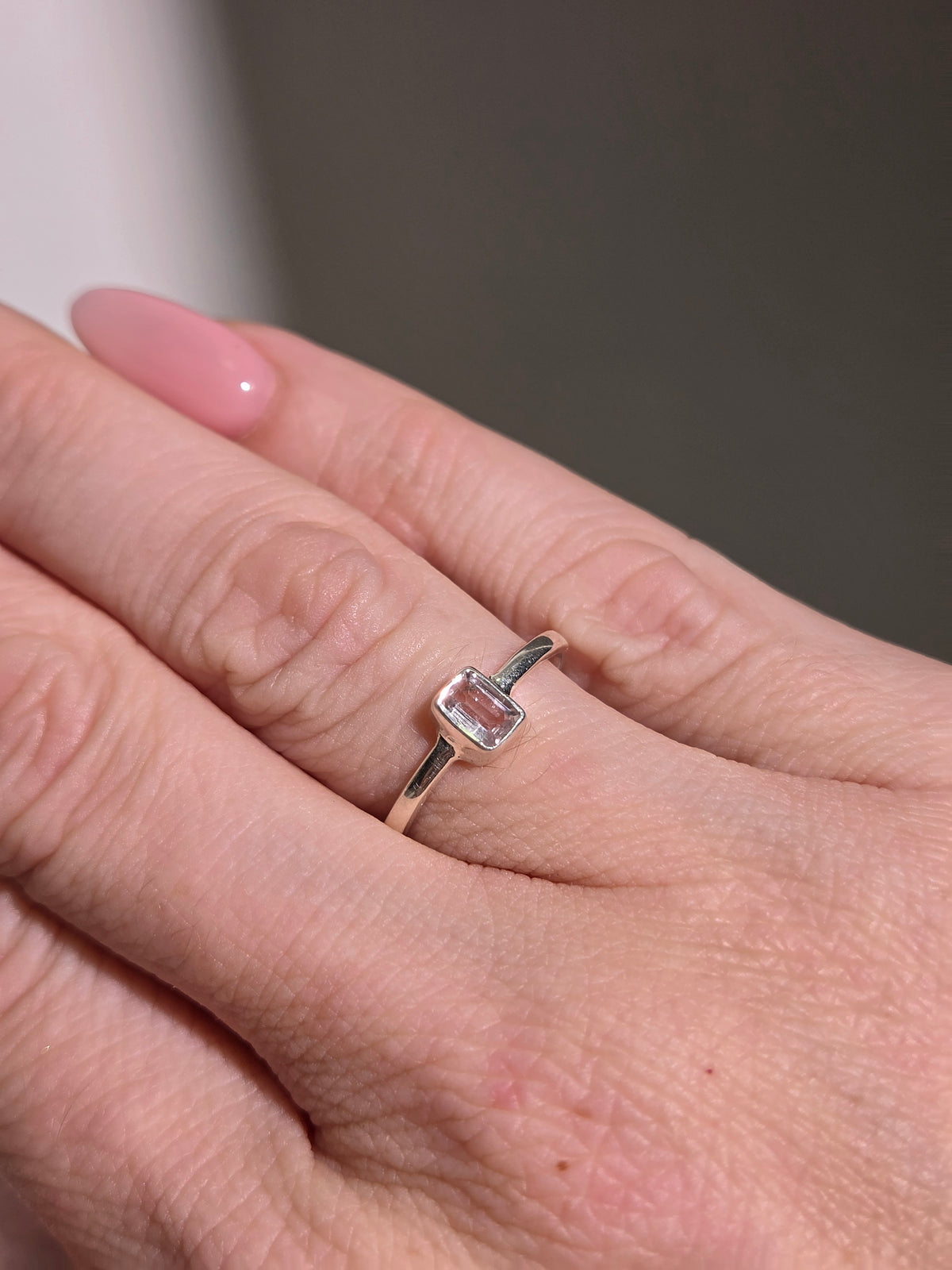 Size 8 | Morganite Ring | silver