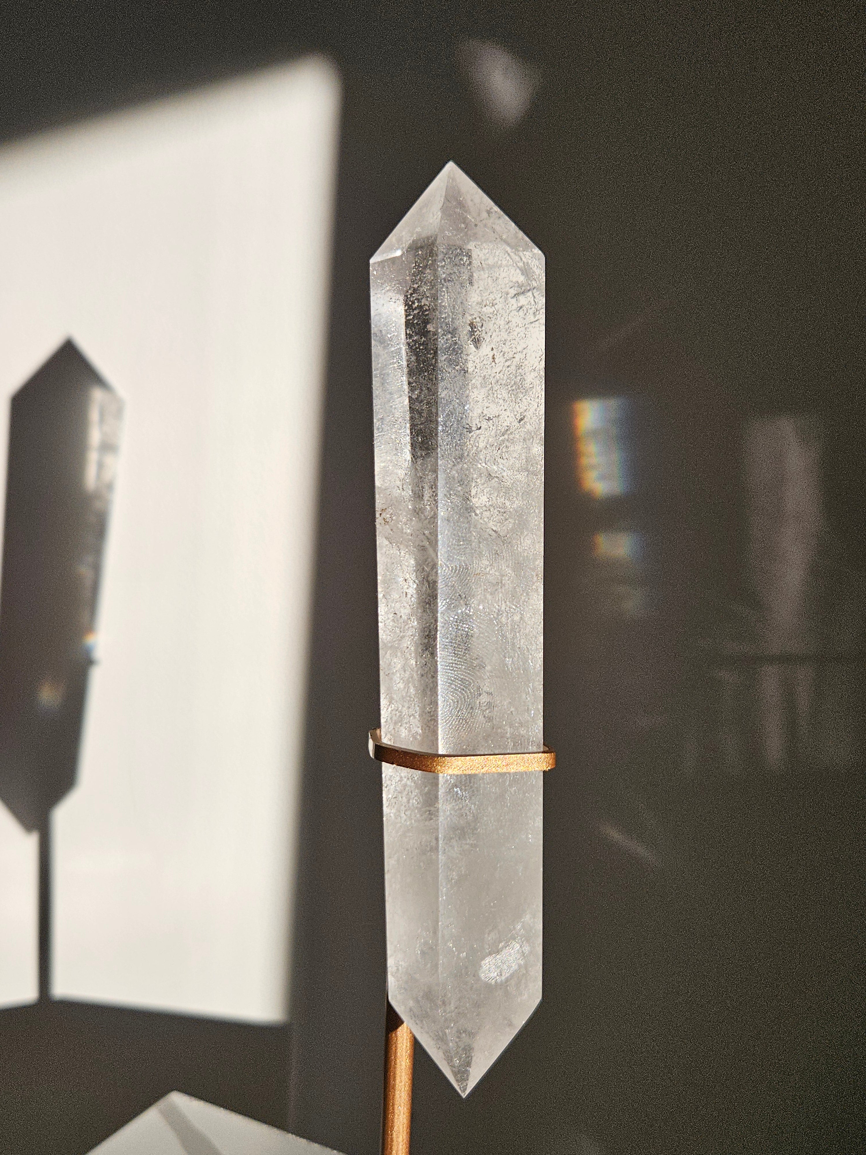 Quartz Wand on Stand 004