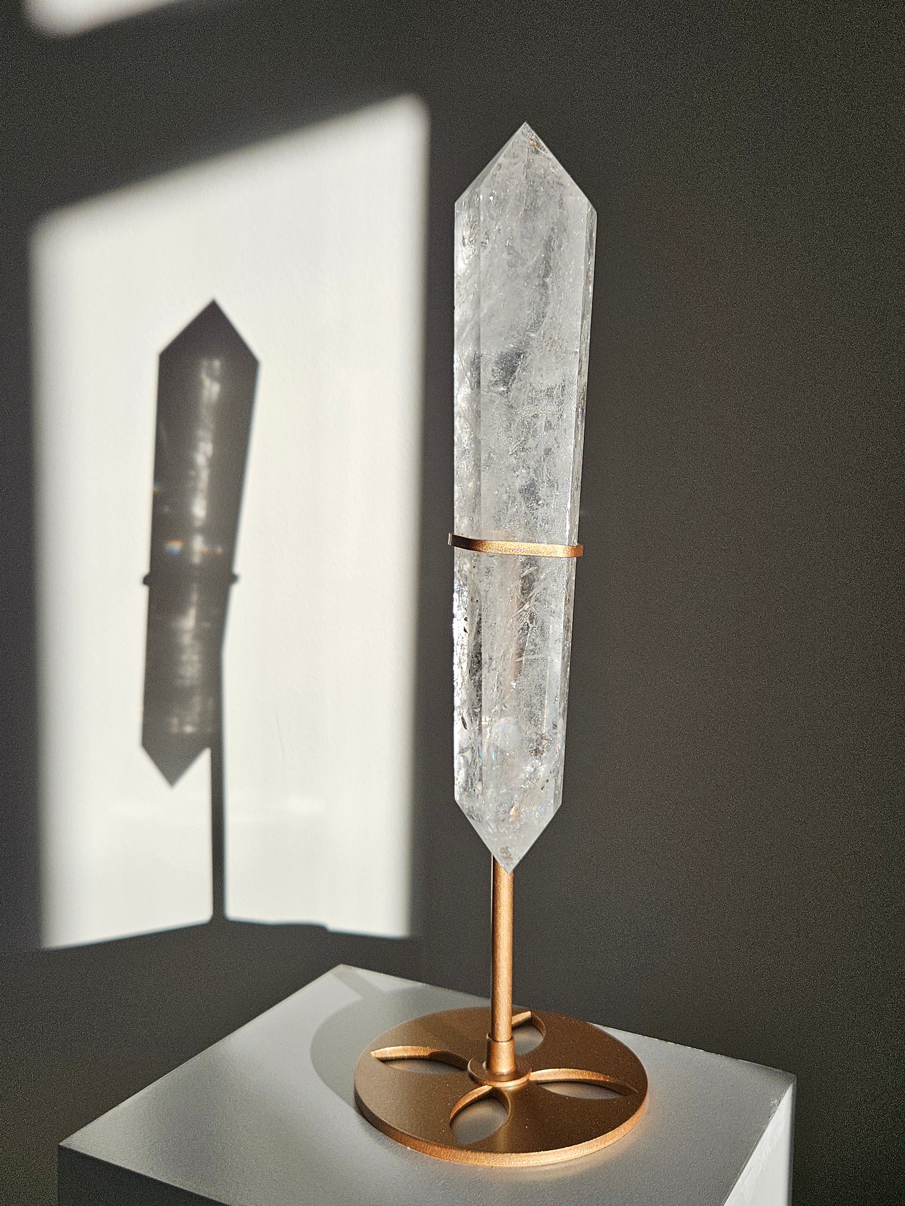 Quartz Wand on Stand 003