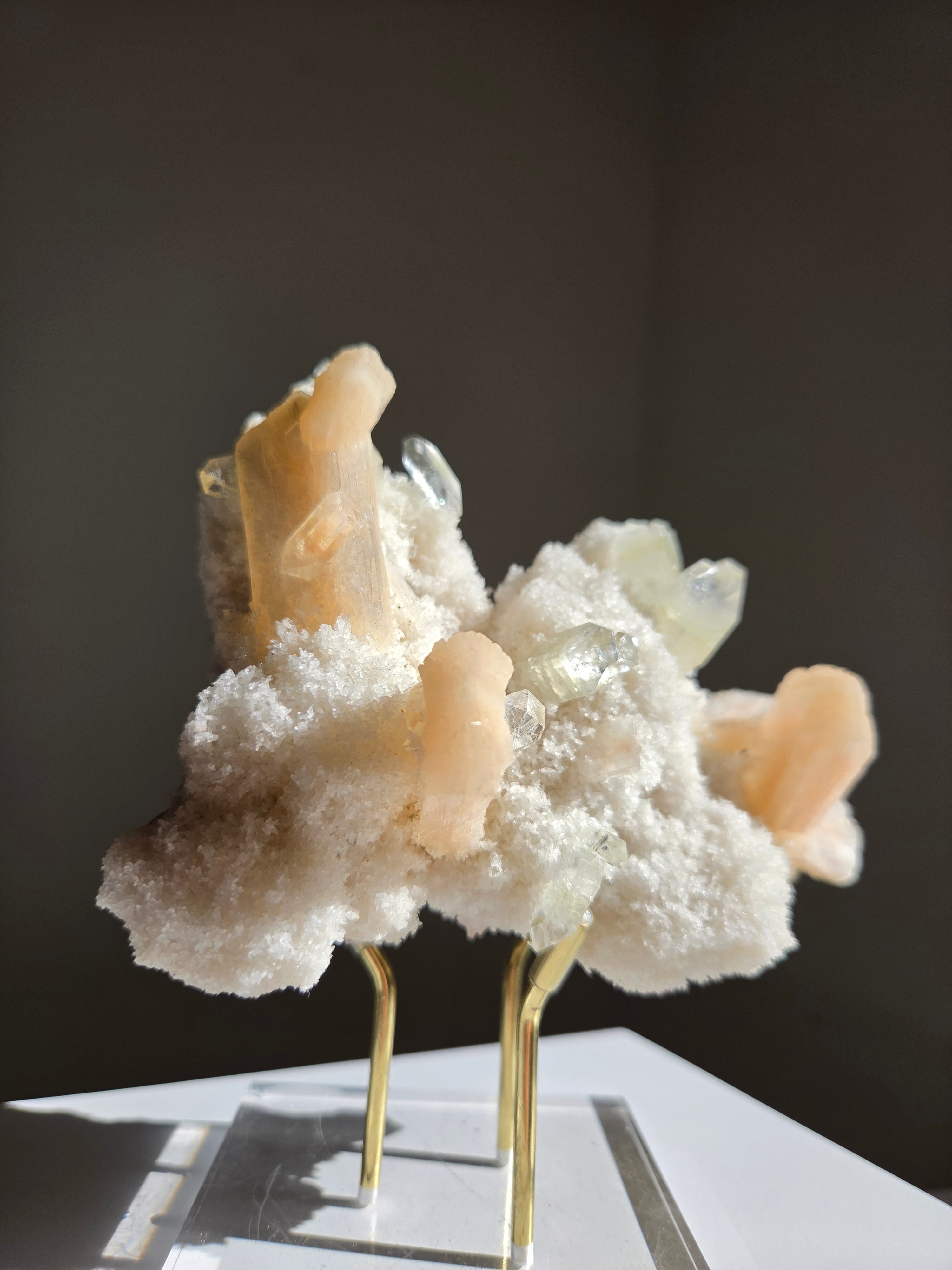 Apophyllite x Stilbite 003
