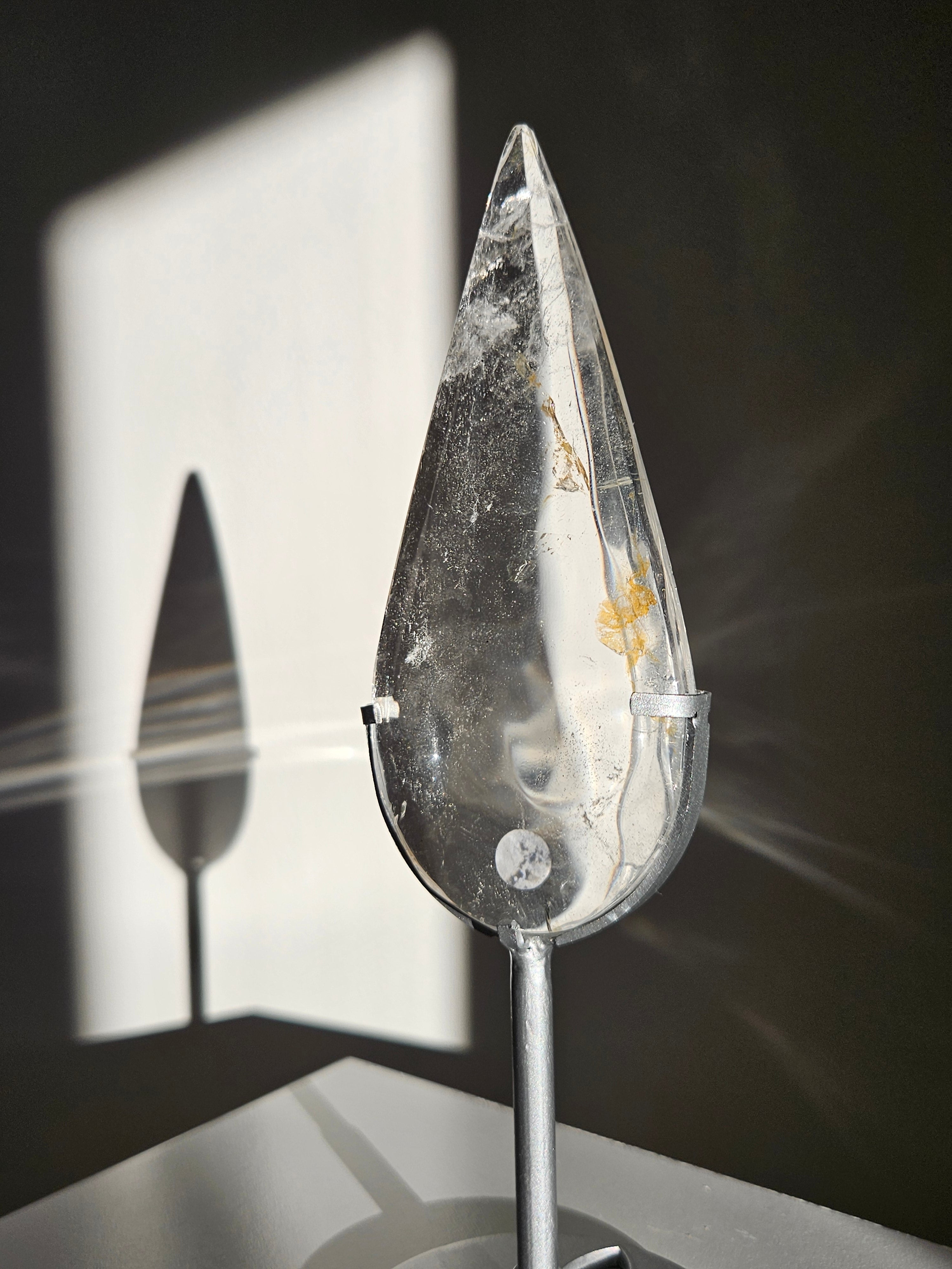 Quartz Teardrop on Stand 003