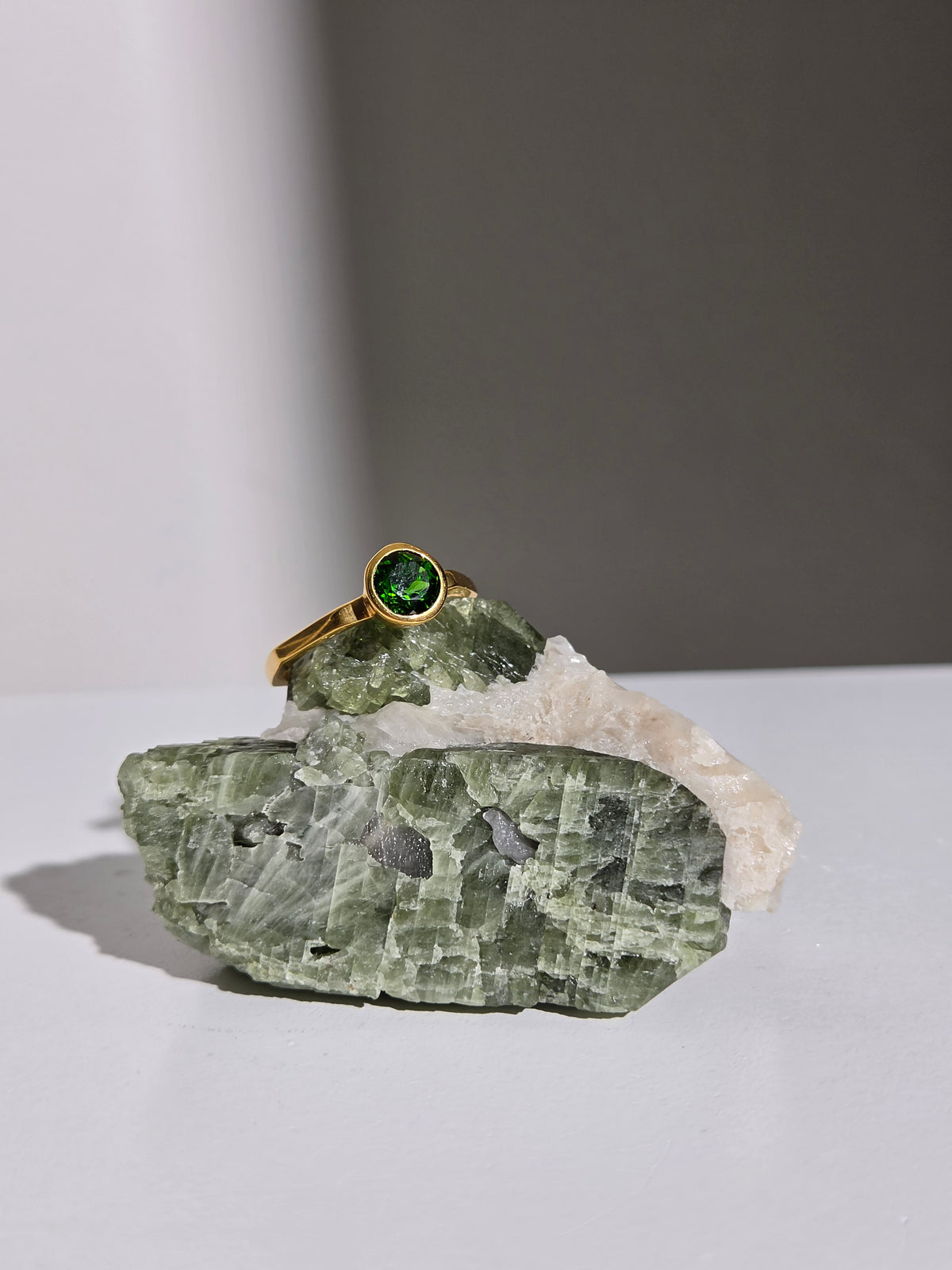 Size 7 | Chrome Diopside Ring | gold filled