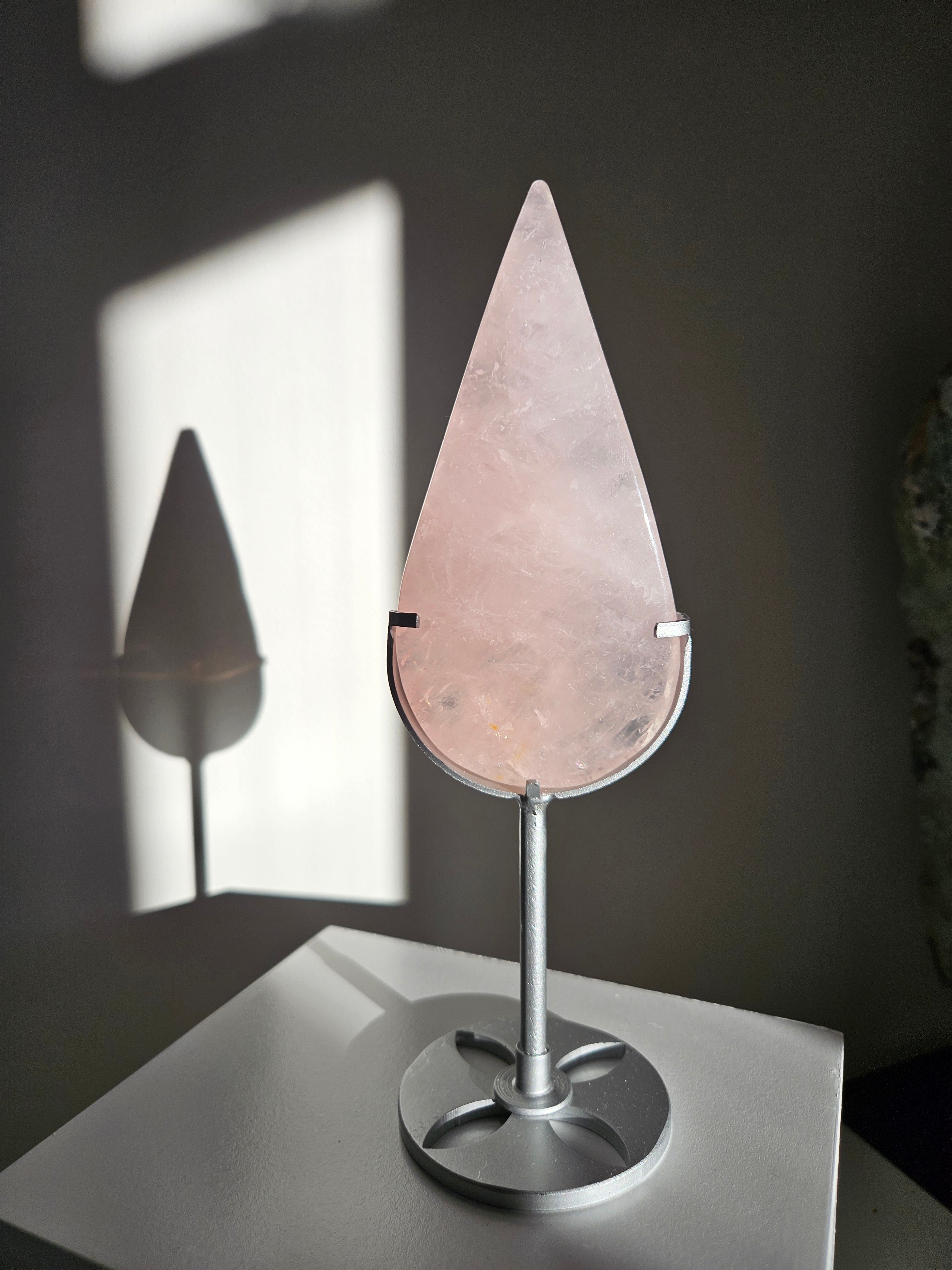 Rose Quartz Teardrop on Stand 003