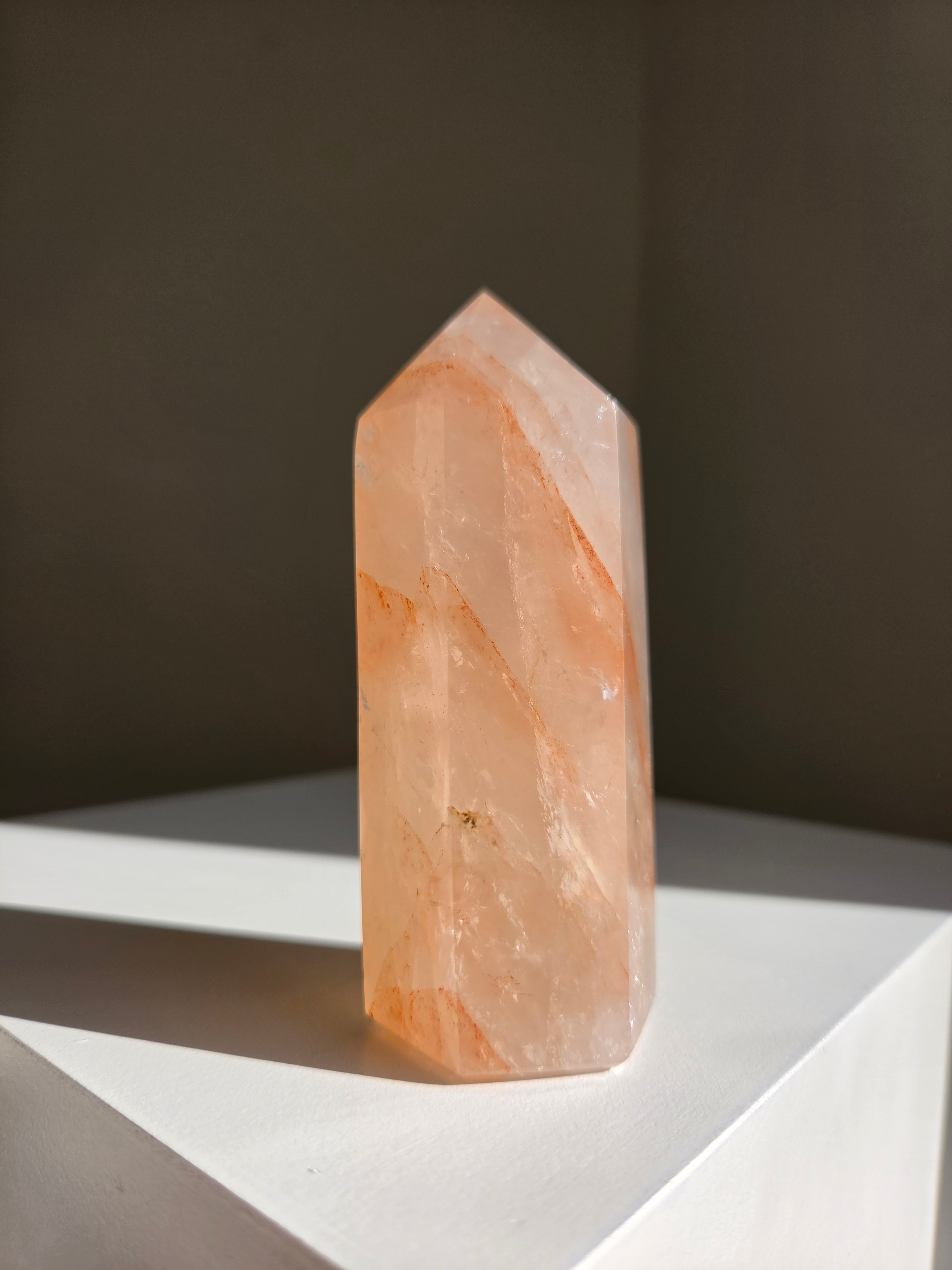 Hematoid Quartz Tower 005