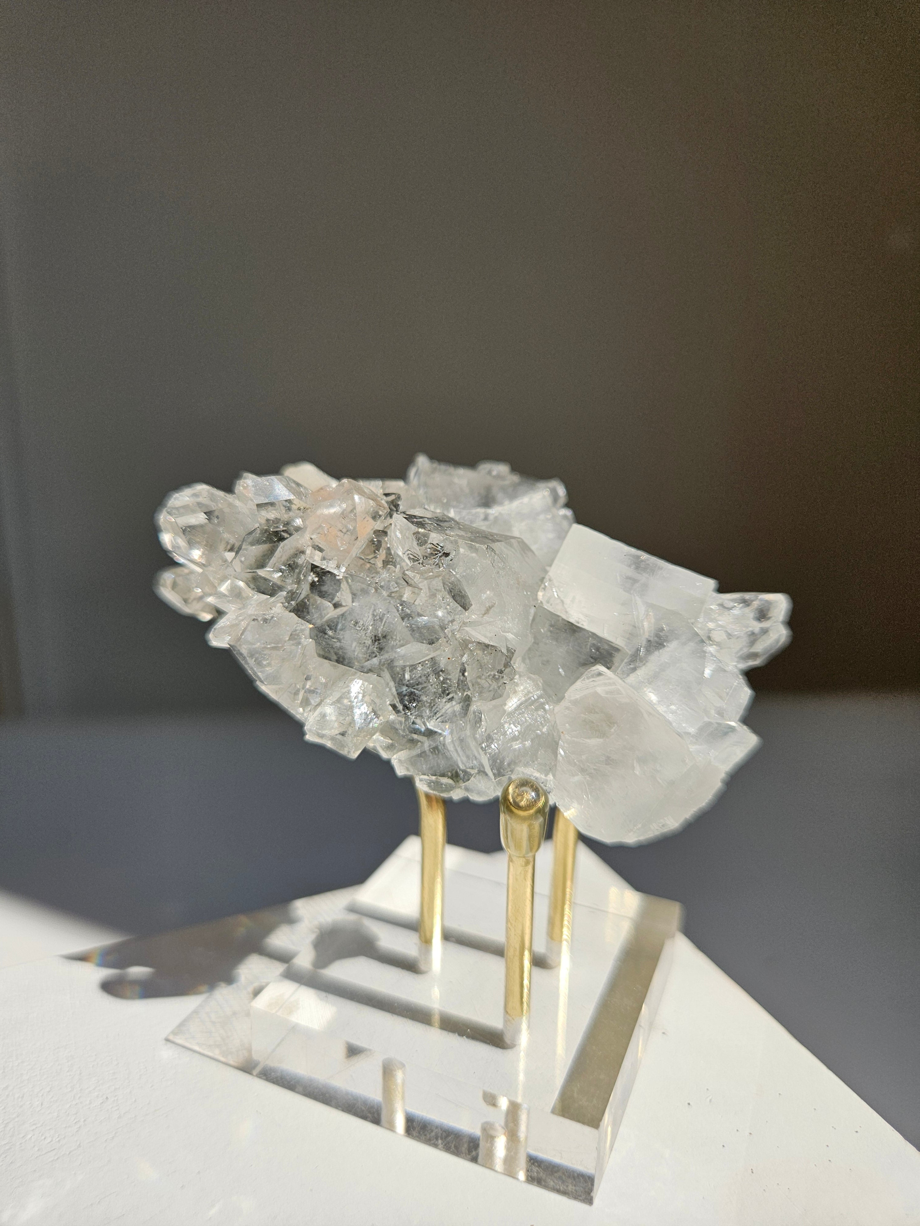 Apophyllite on Black Chalcedony 011