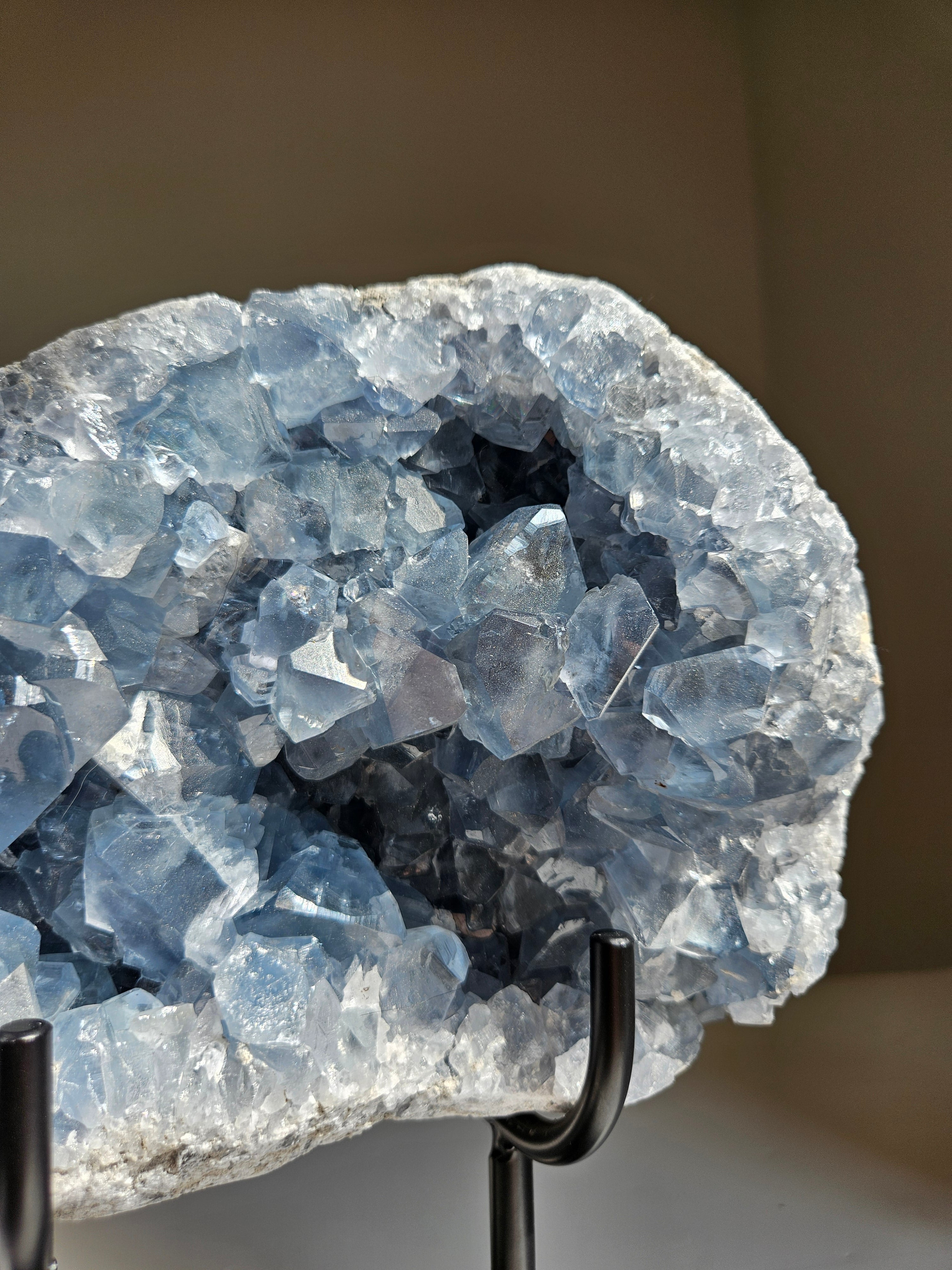 Celestite Statement on Stand