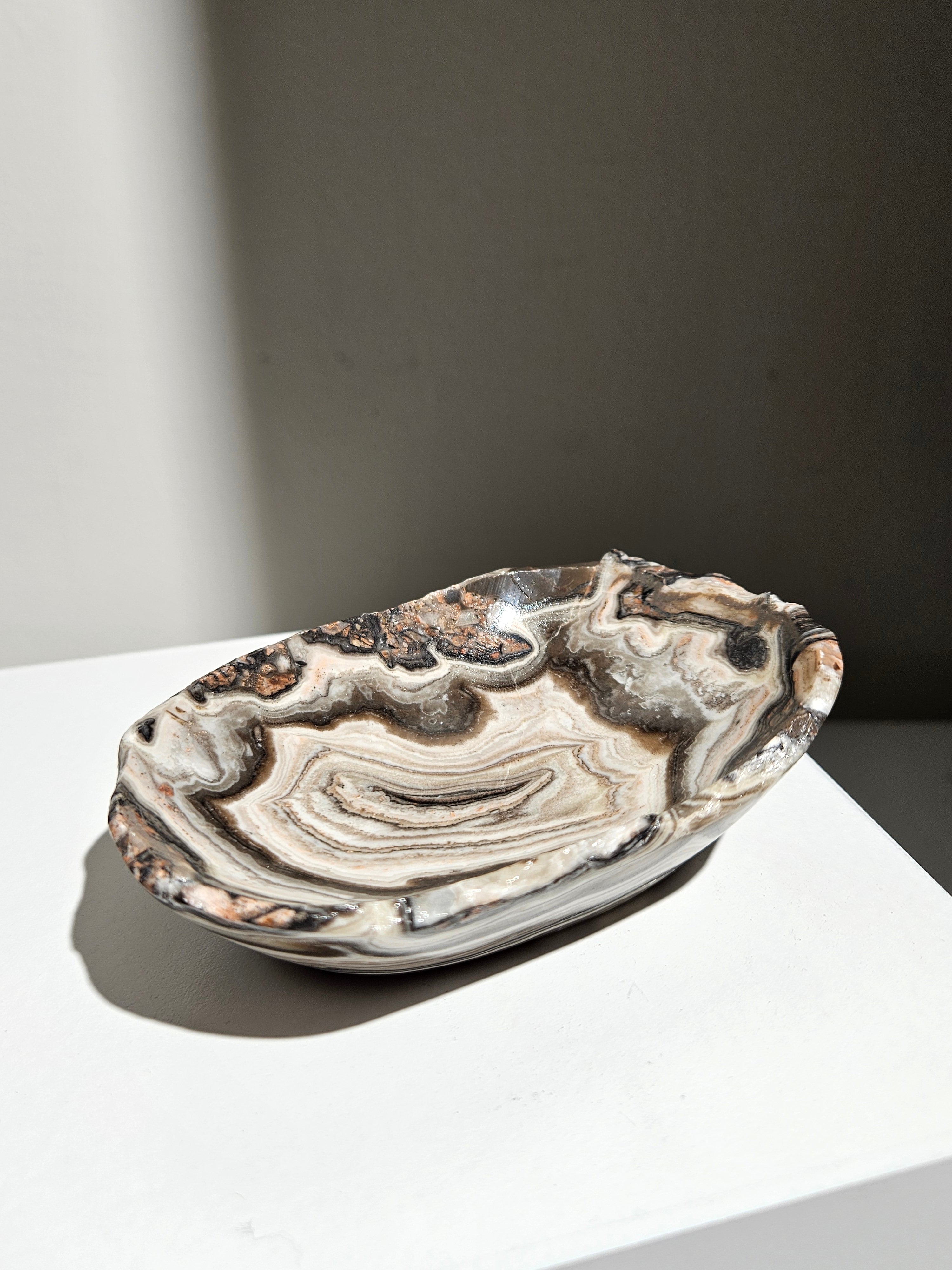 Banded Calcite Bowl 010