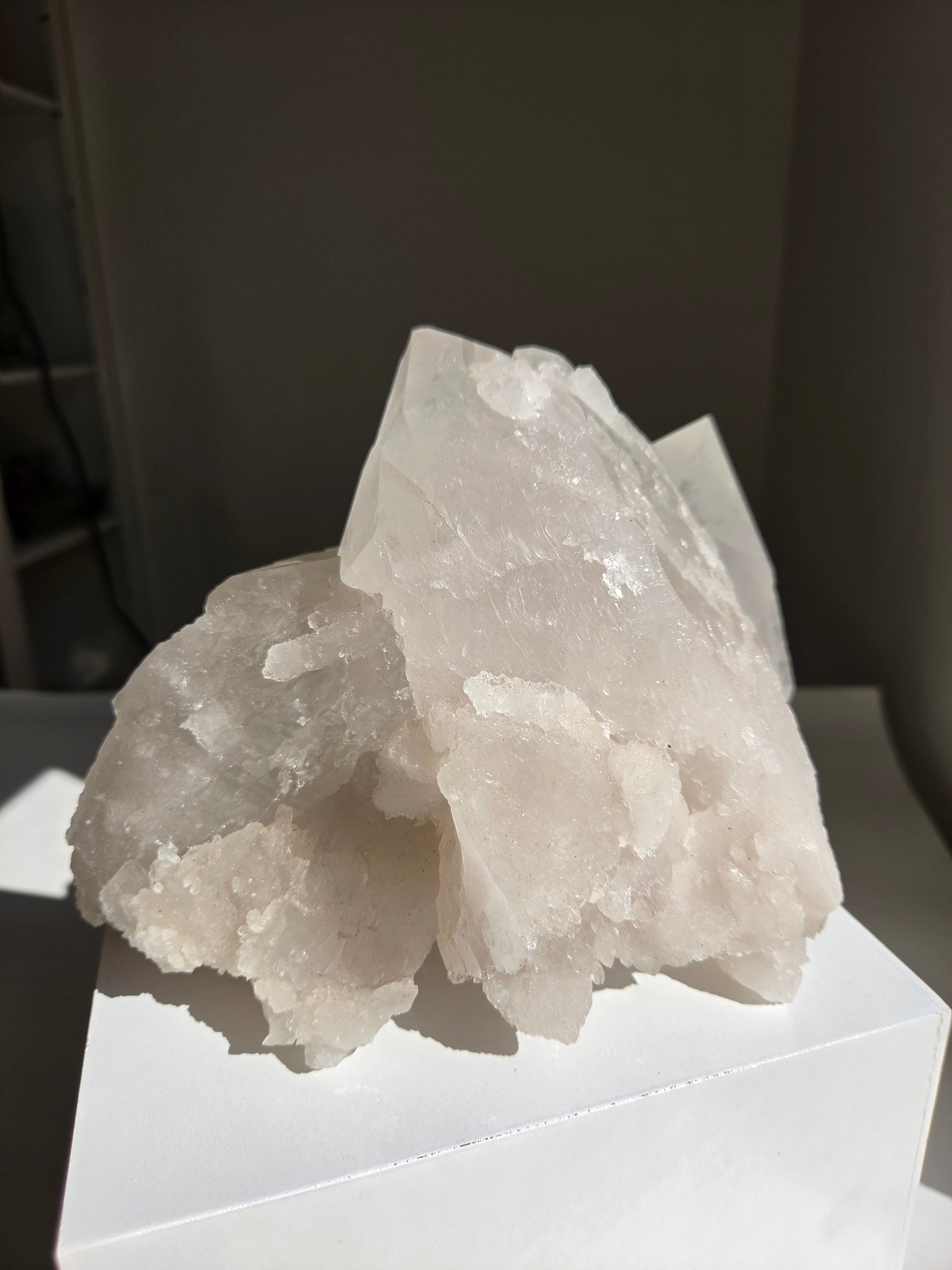 Cathedral Quartz Cluster Statement