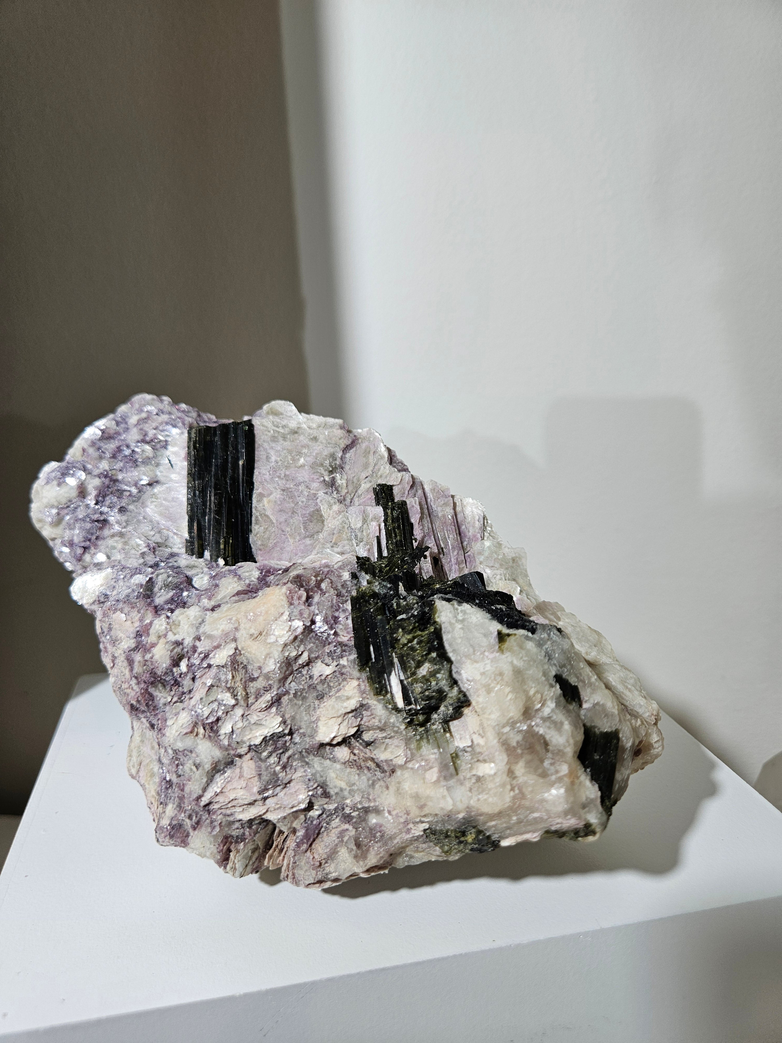 Lepidolite x Tourmaline 013