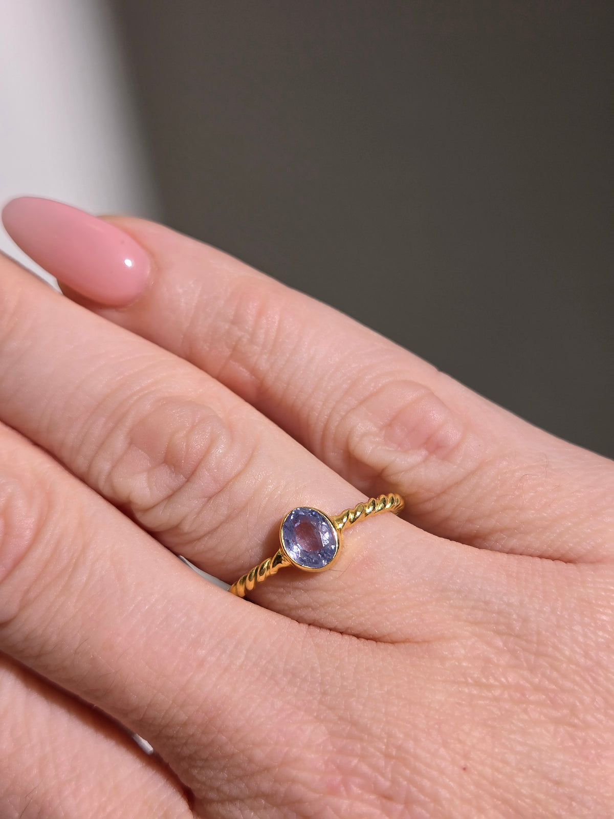 Size 8 | Sapphire Ring | gold