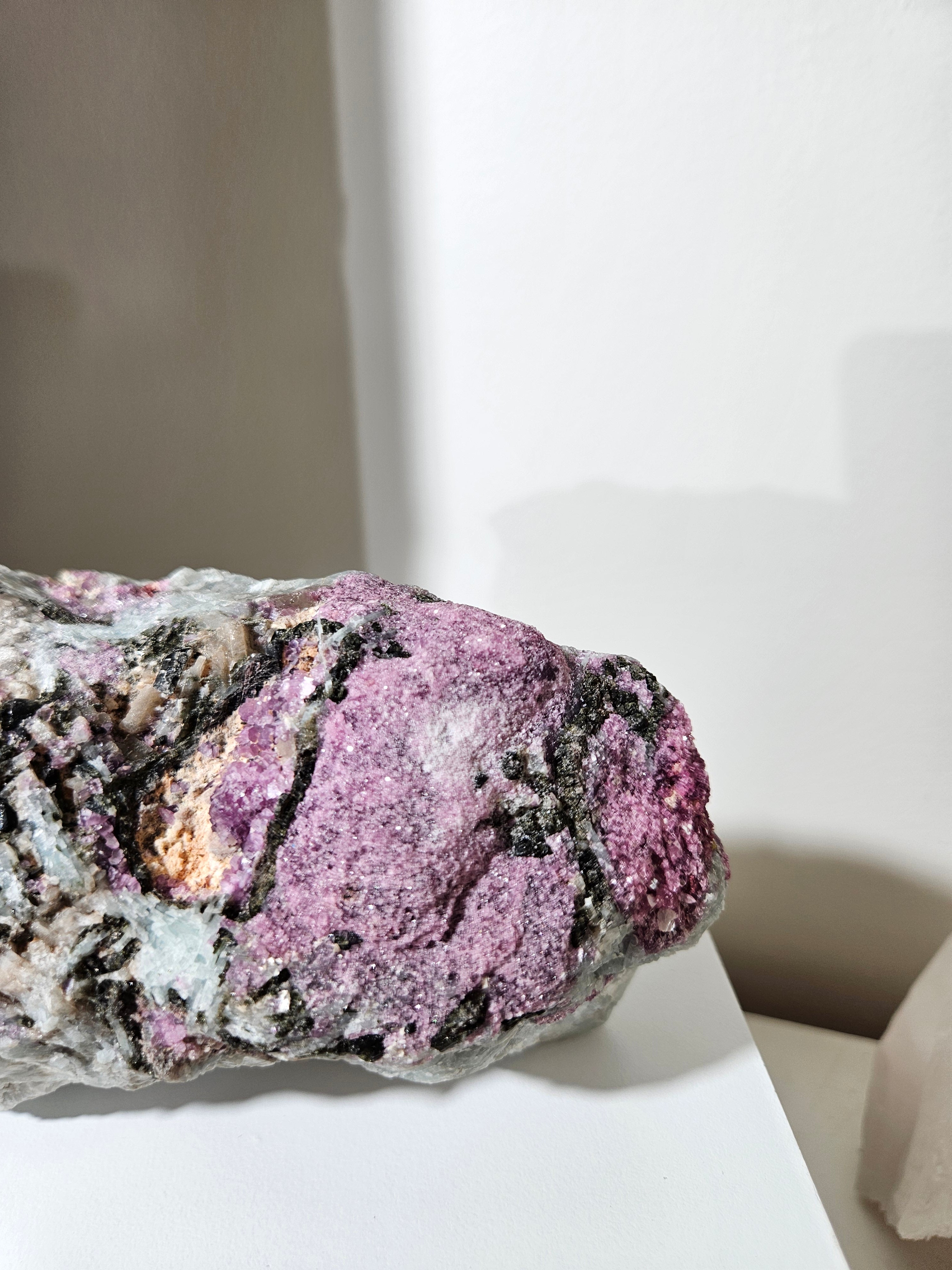 Lepidolite x Tourmaline 012