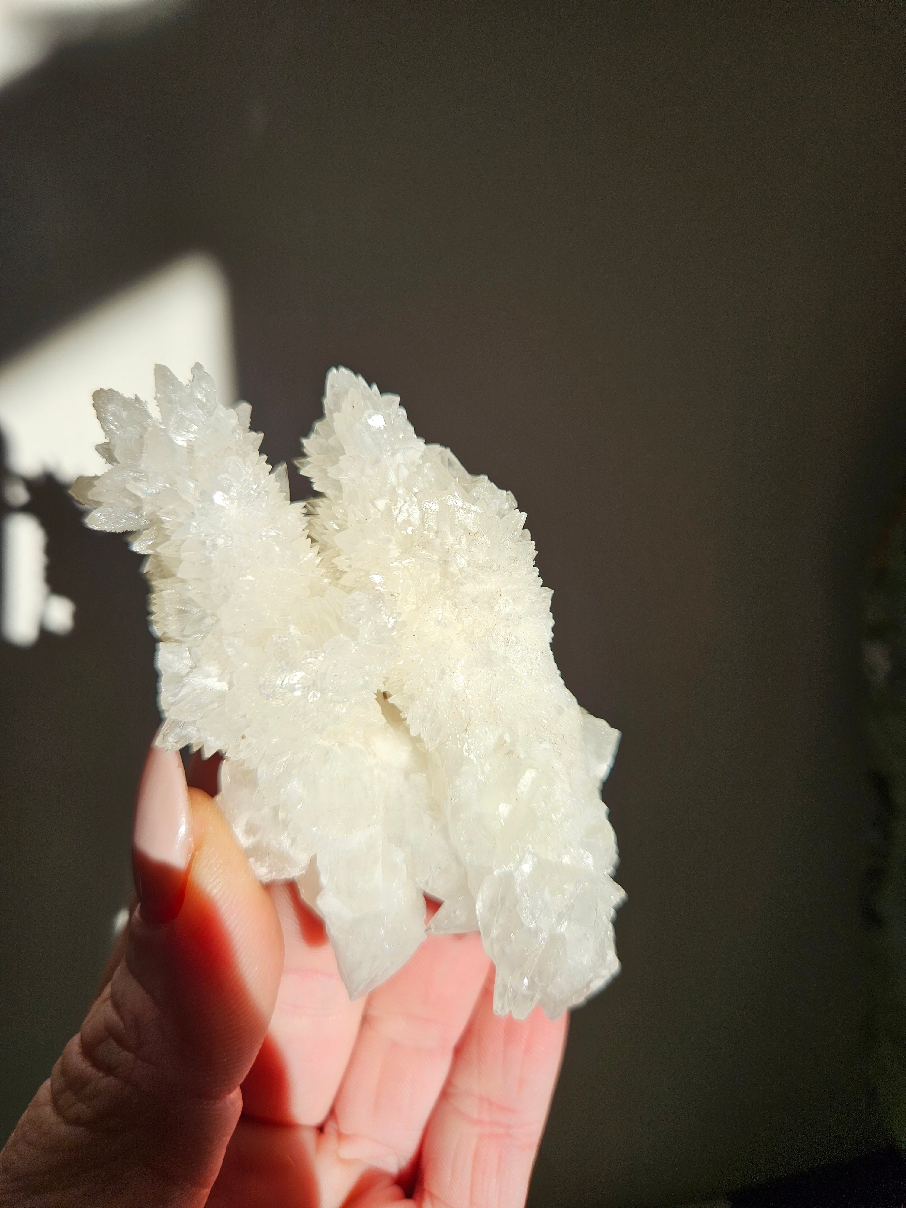White Aragonite 008