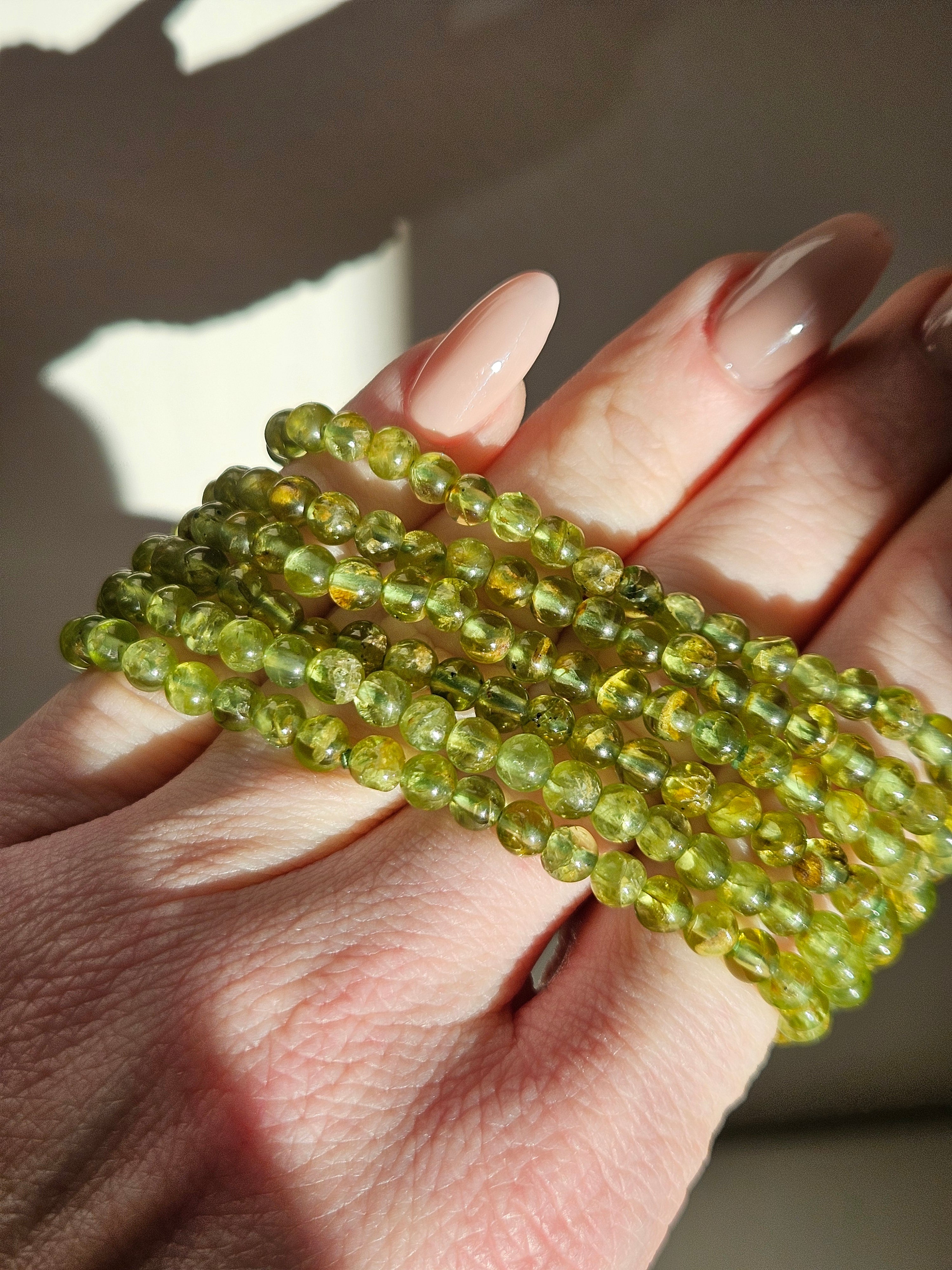 Peridot Bracelet | 5.5mm