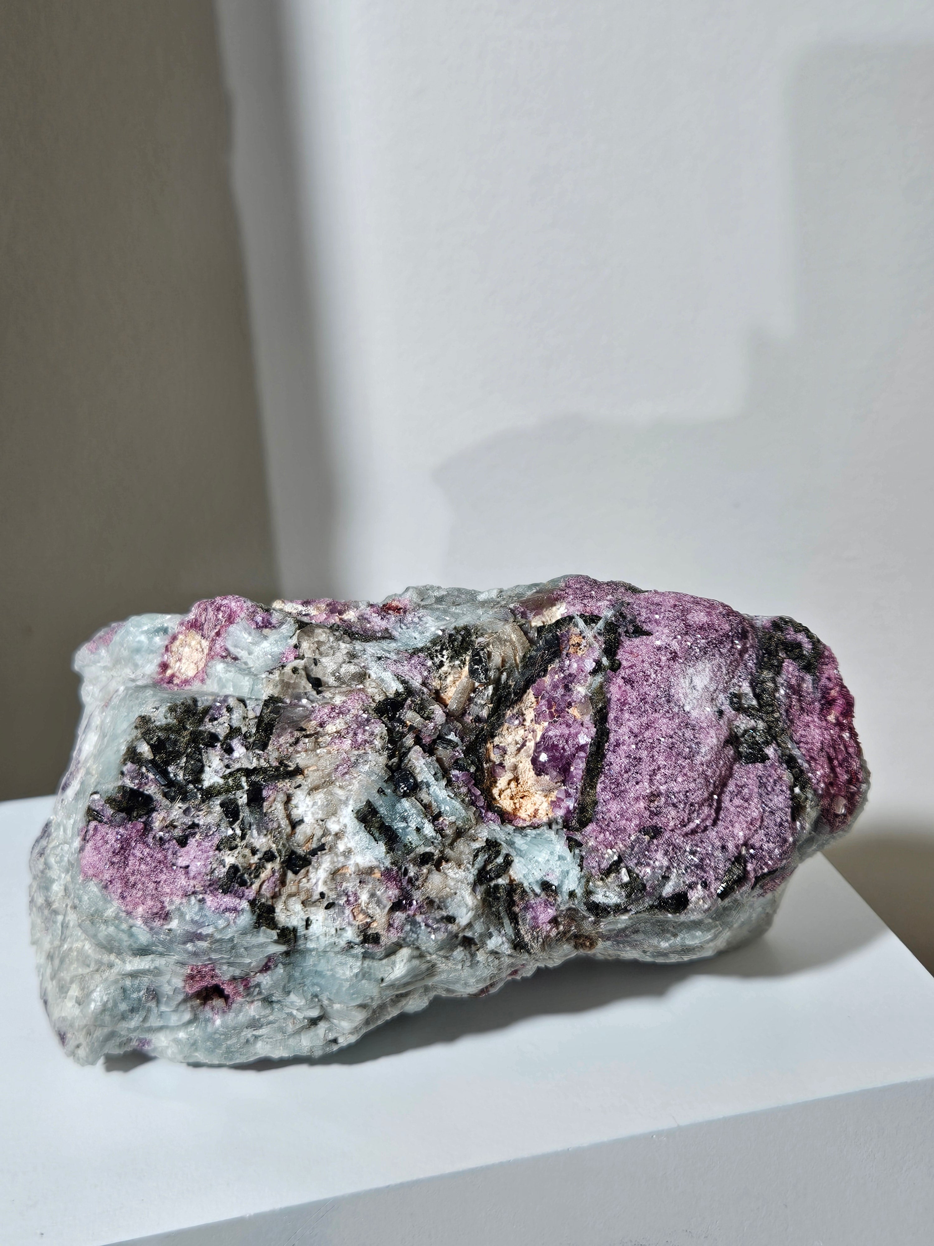 Lepidolite x Tourmaline 012