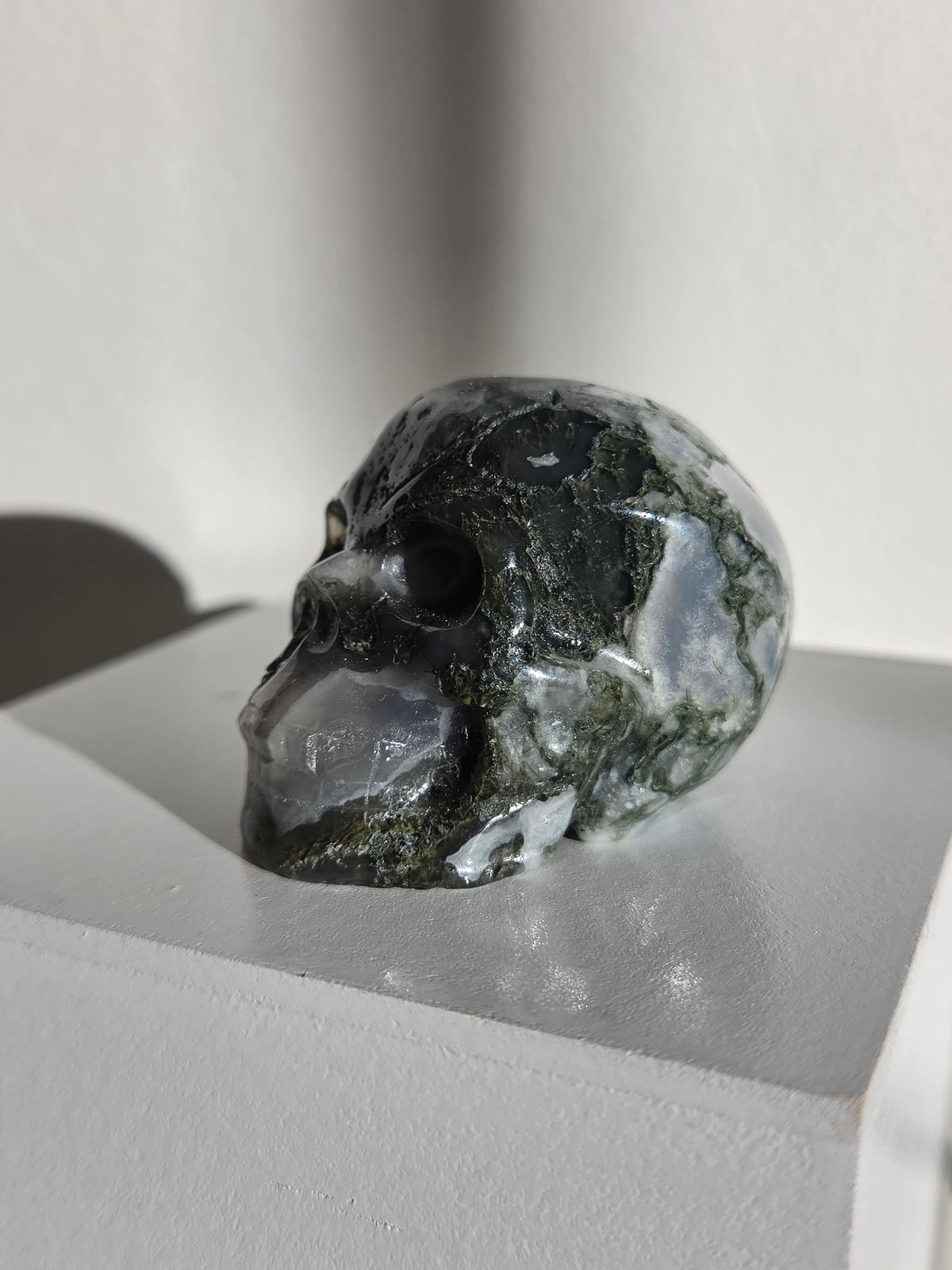 Moss Agate Skull 003