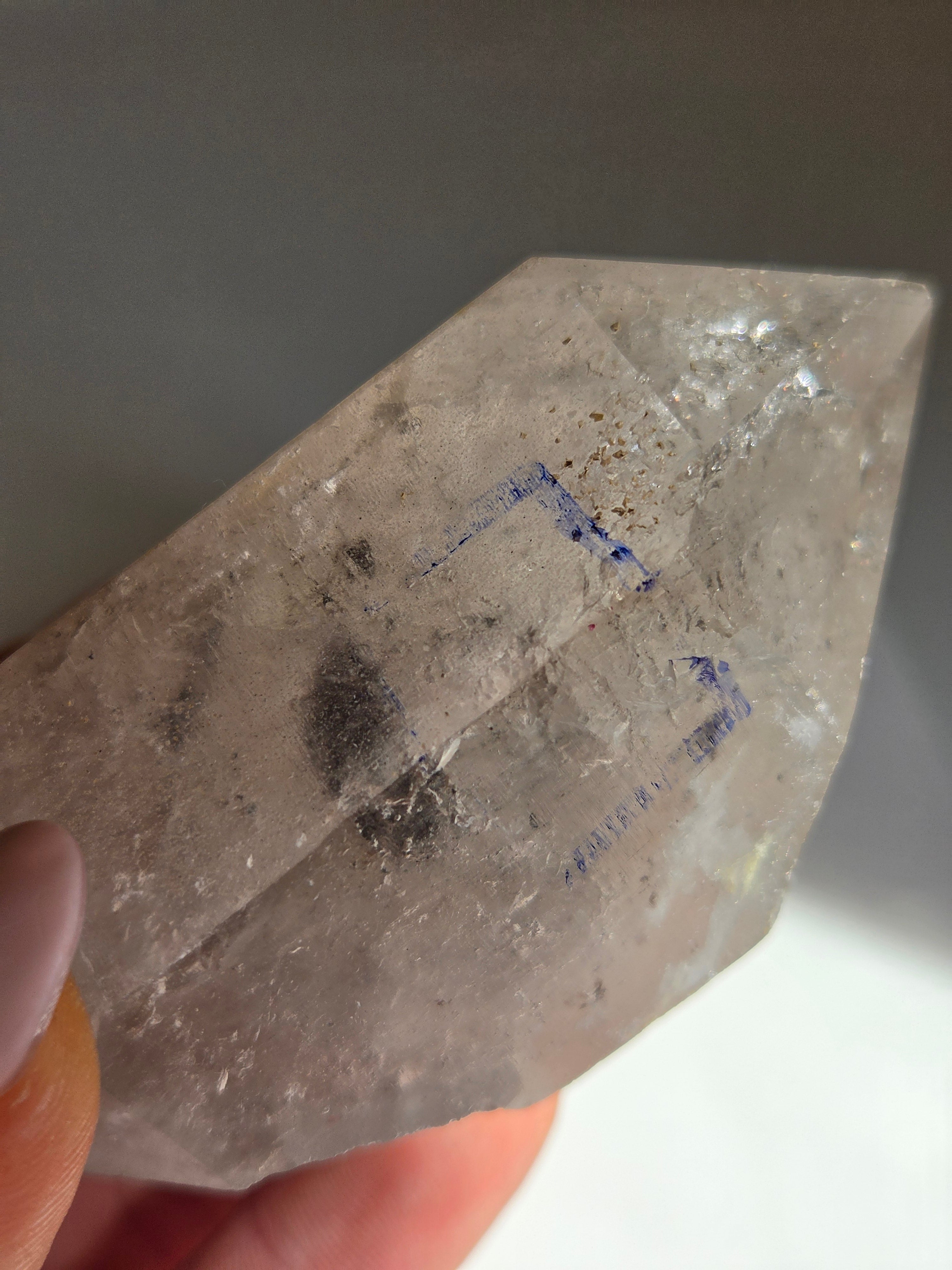 Tibetan Enhydro Quartz 002