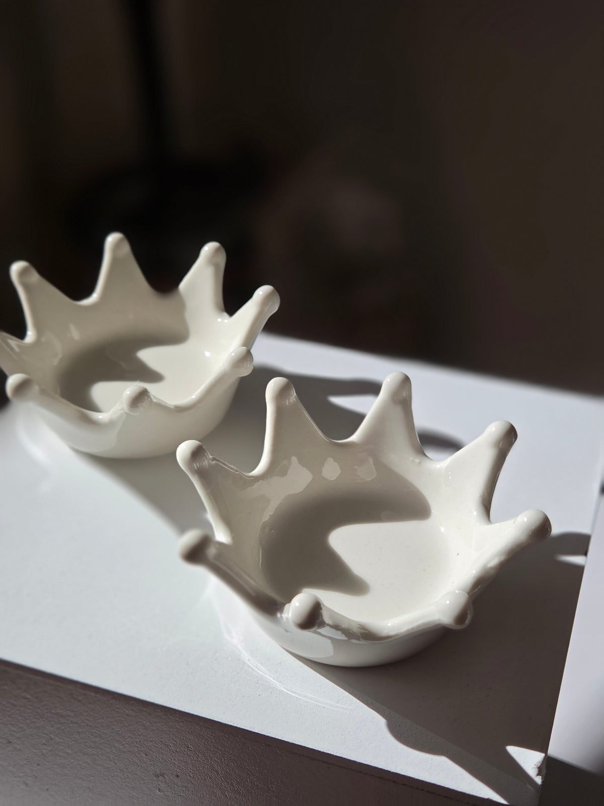 Crown Dish | sphere stand