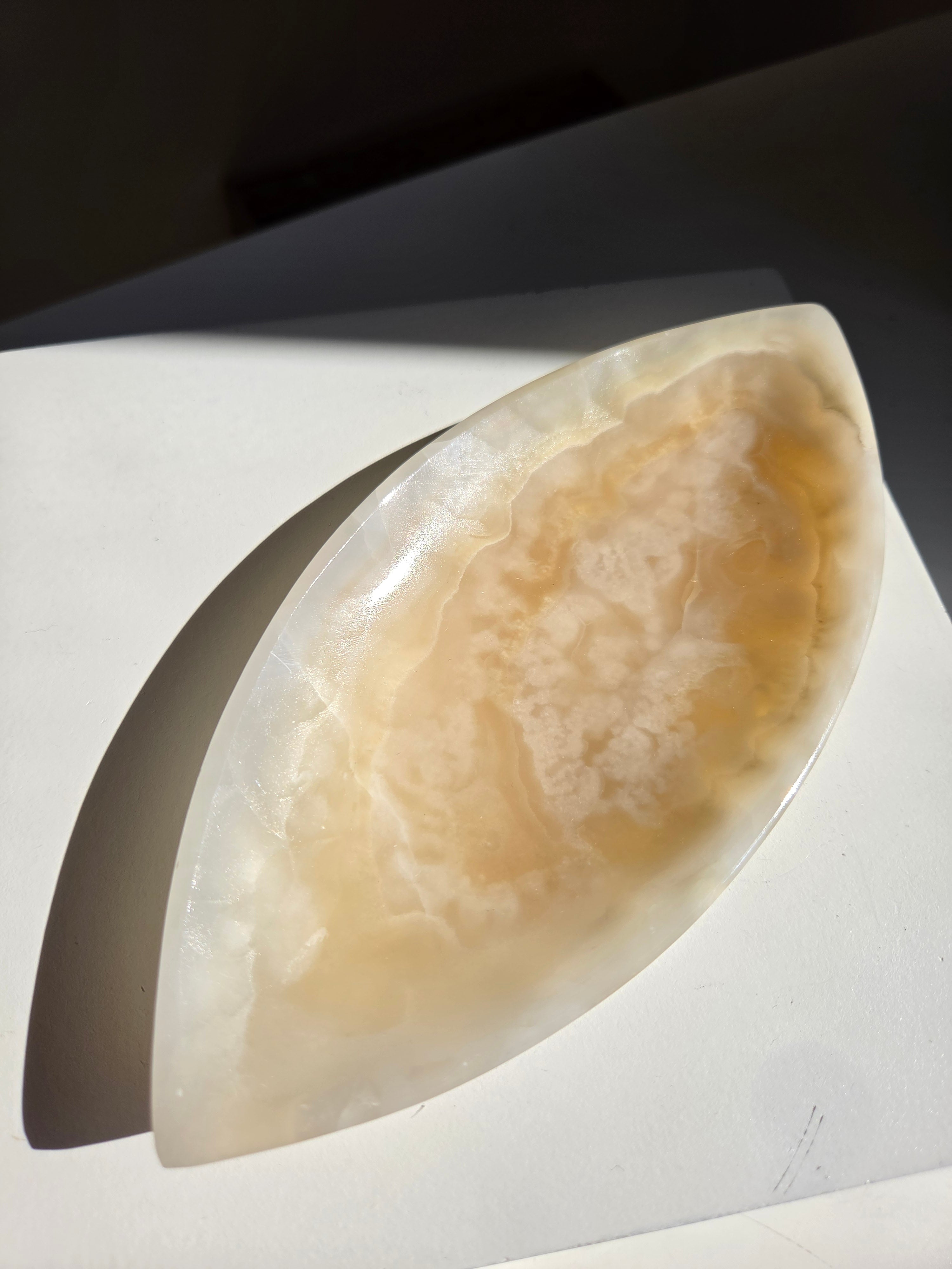 Onyx Marquise Dish 002