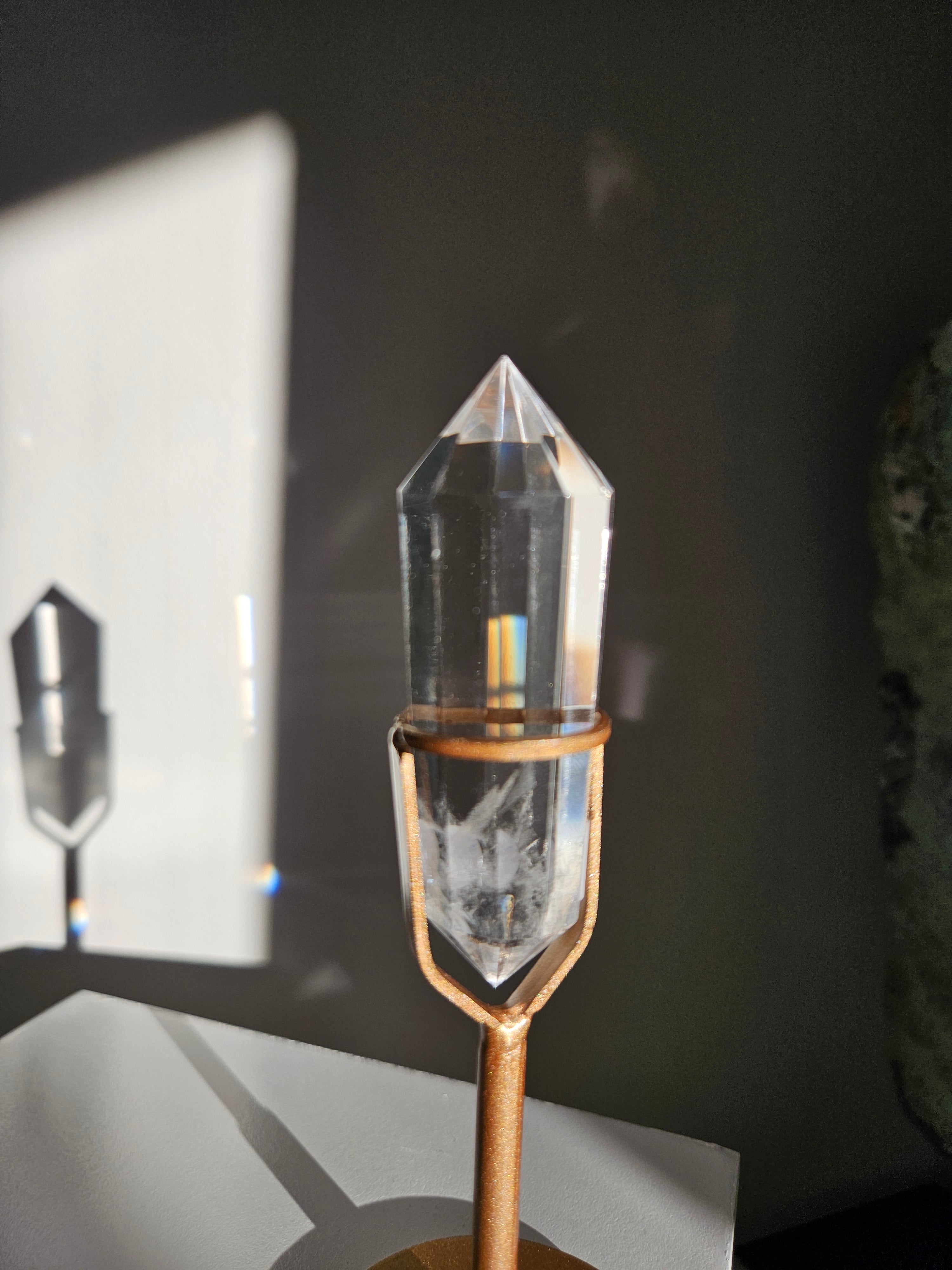 Quartz Vogel on stand 002