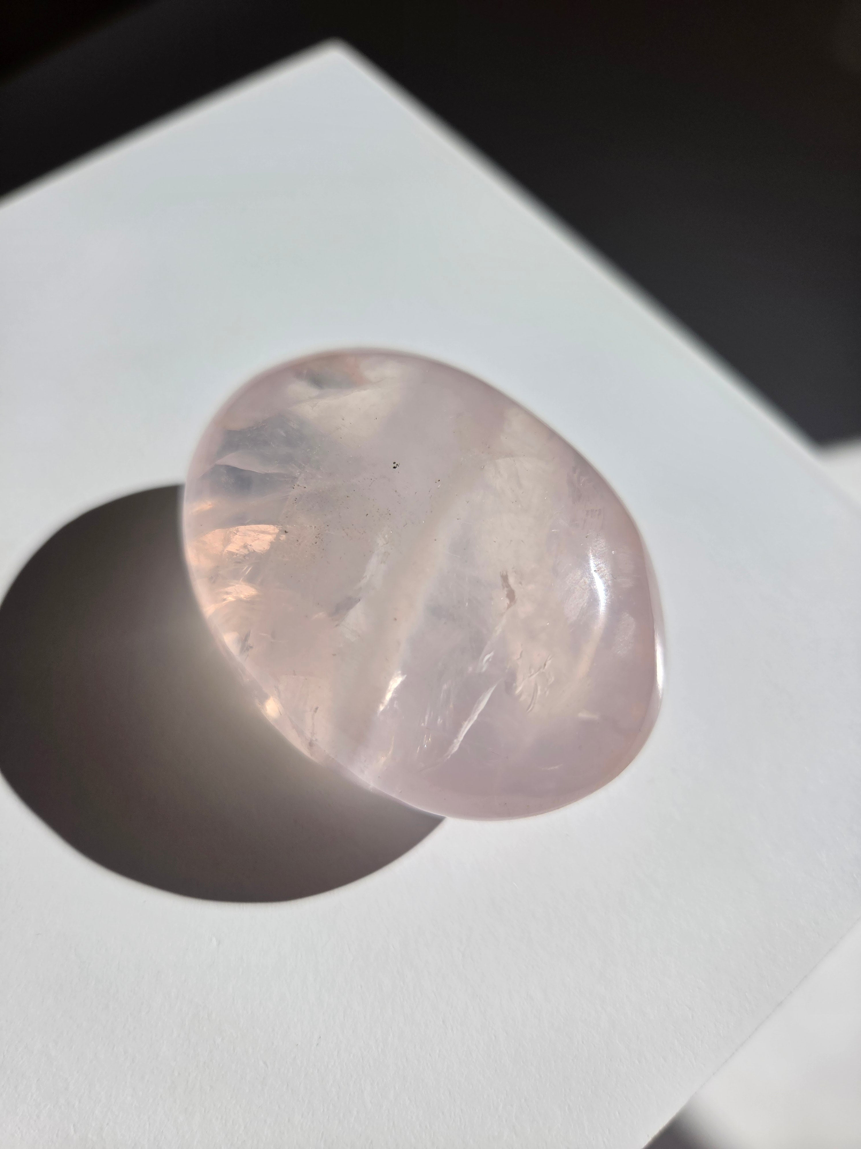 Rose Quartz Palmstone 004