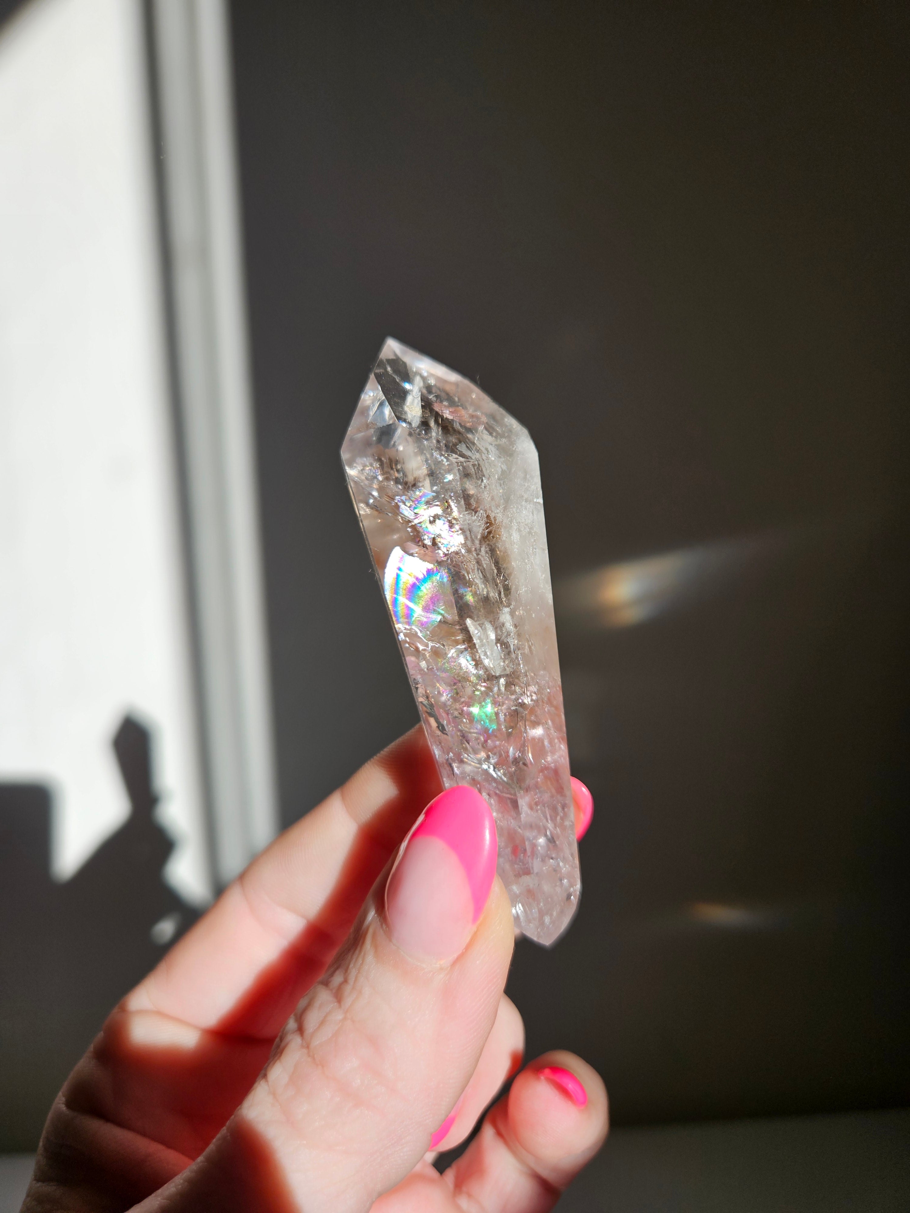 UV reactive Amethyst Wand 001